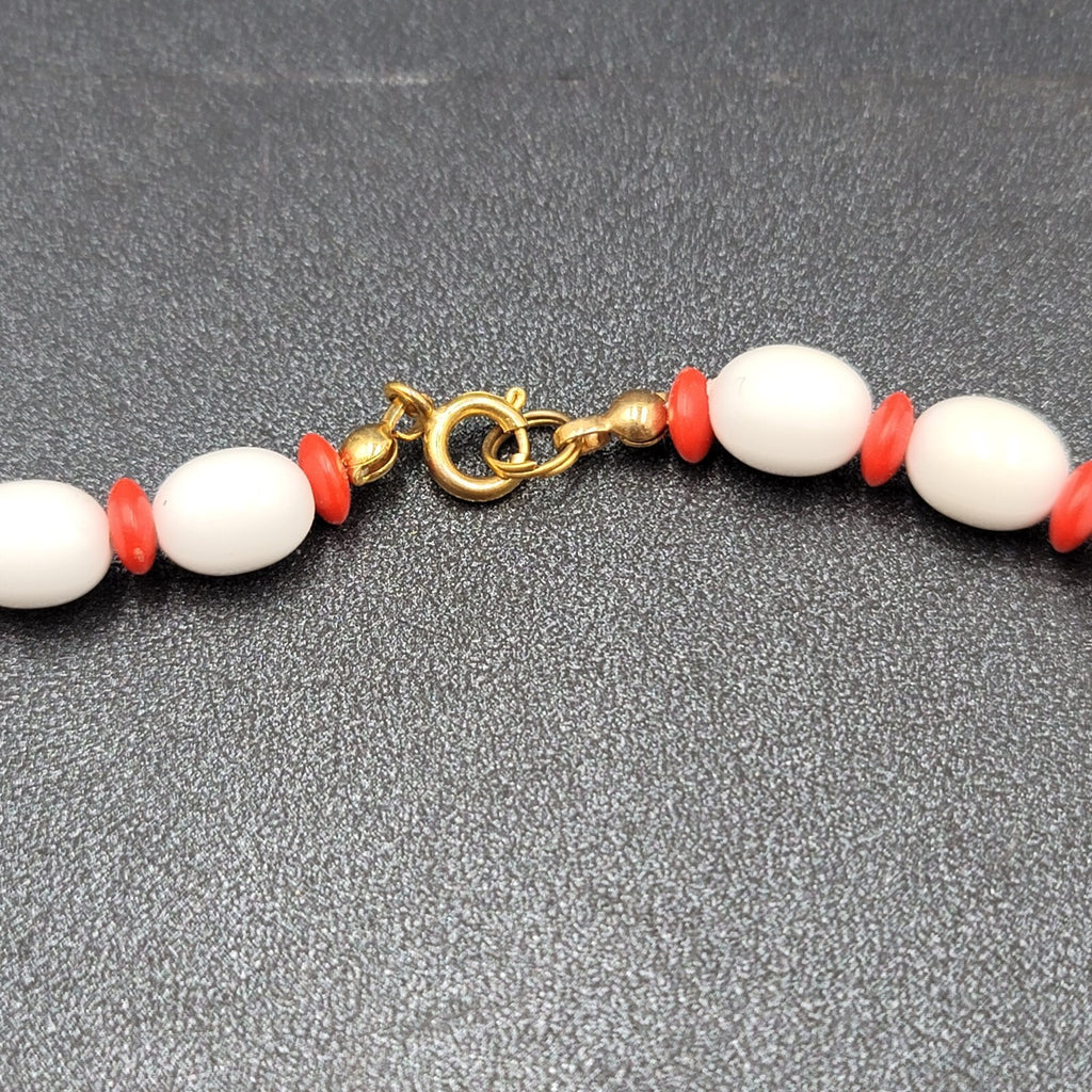 Vintage Necklace White and Red Graduated Bead Estate Costume Jewelry 24"