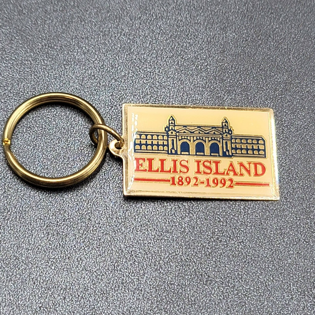 Vtg Ellis Island New York 100 Year Anniversary Souvenir Metal Keychain 1892-1992