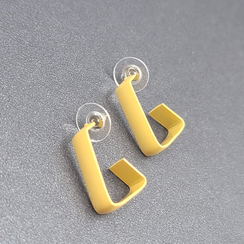 1980s Vintage Pierced Earrings Tan Enamel Triangle Hoops Statement 7/8"