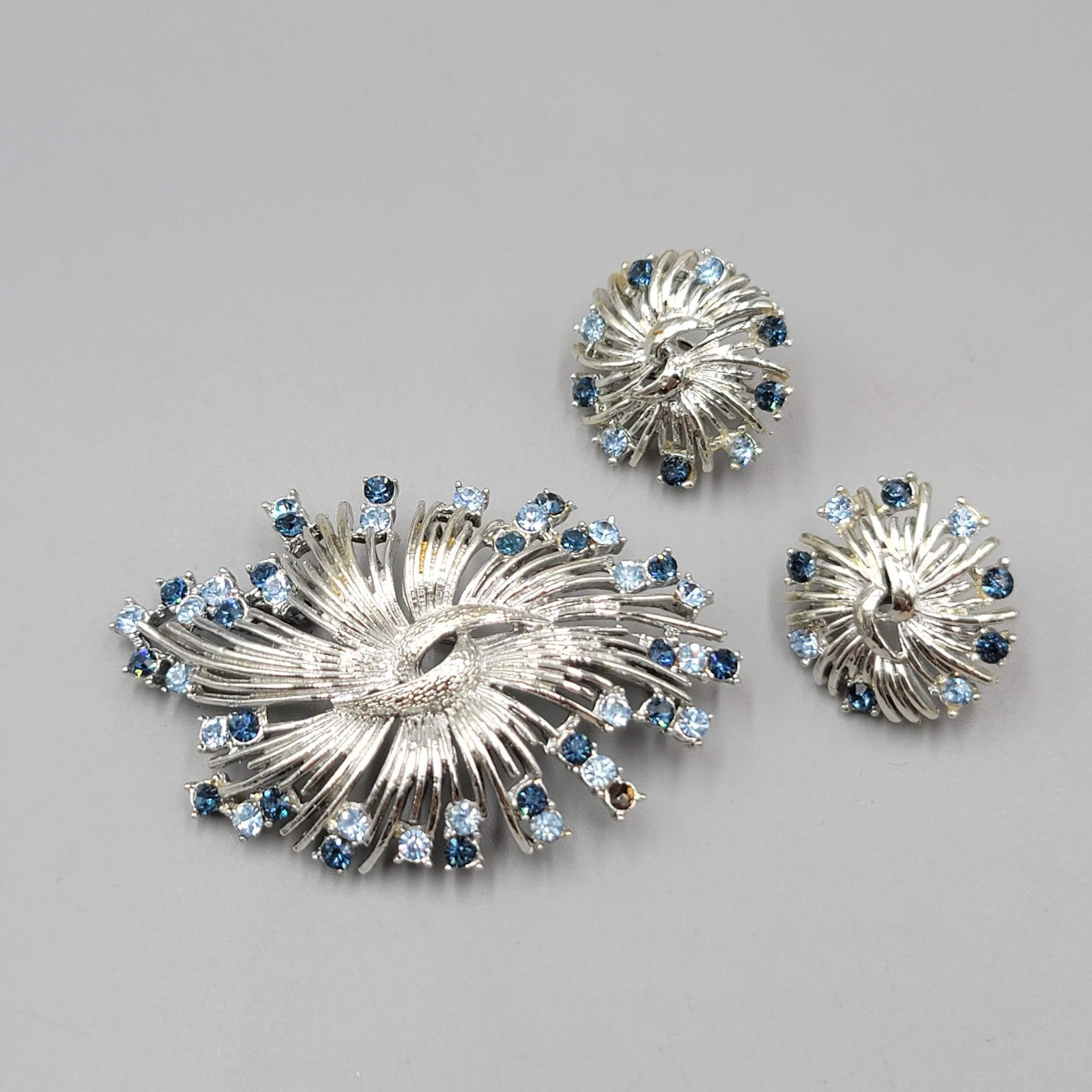 Vintage Coro Brooch Clip On Earrings Set Rhinestone Starburst Jewelry 1950s