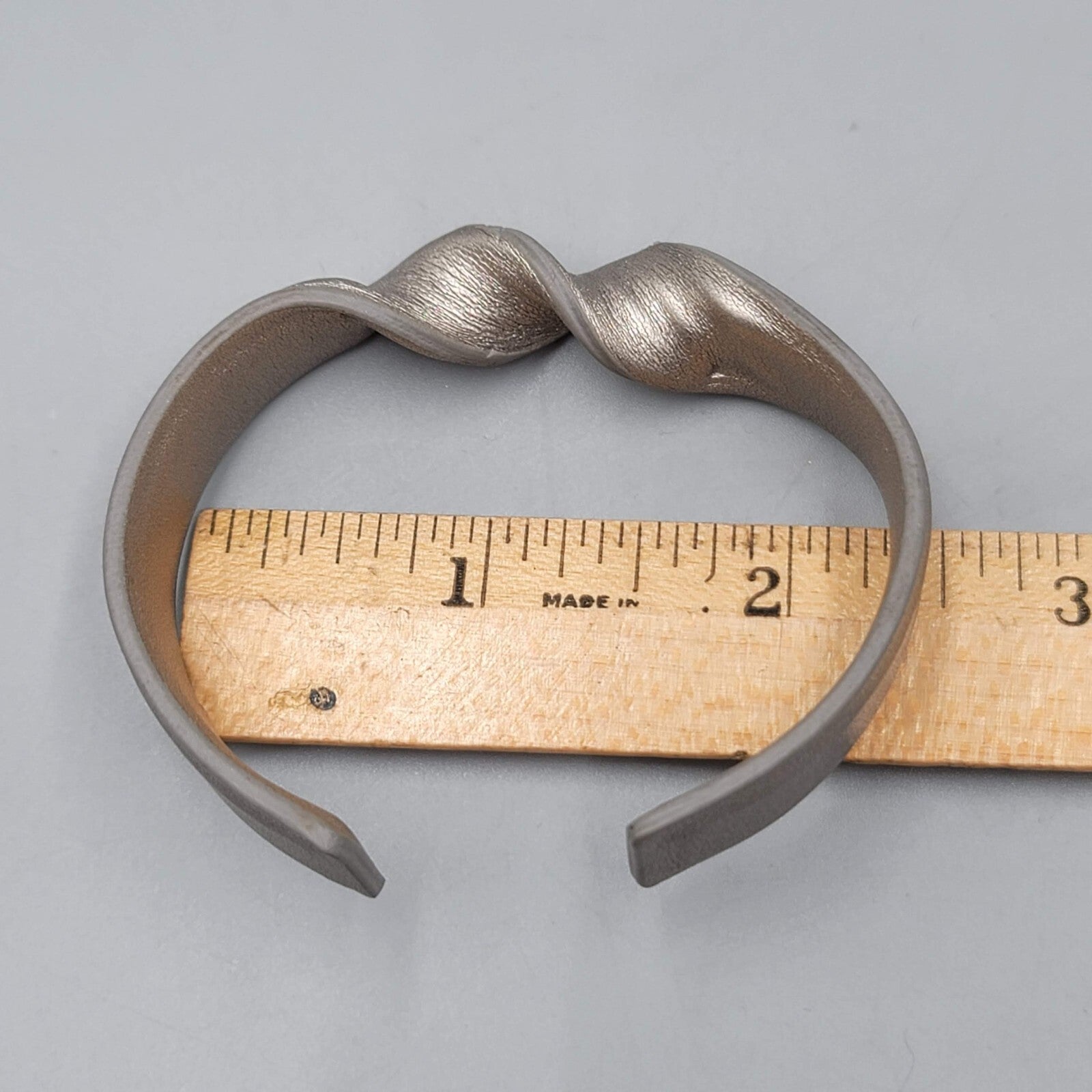 Memory Cuff Bracelet  Silver Gray Faux Leather Twist 