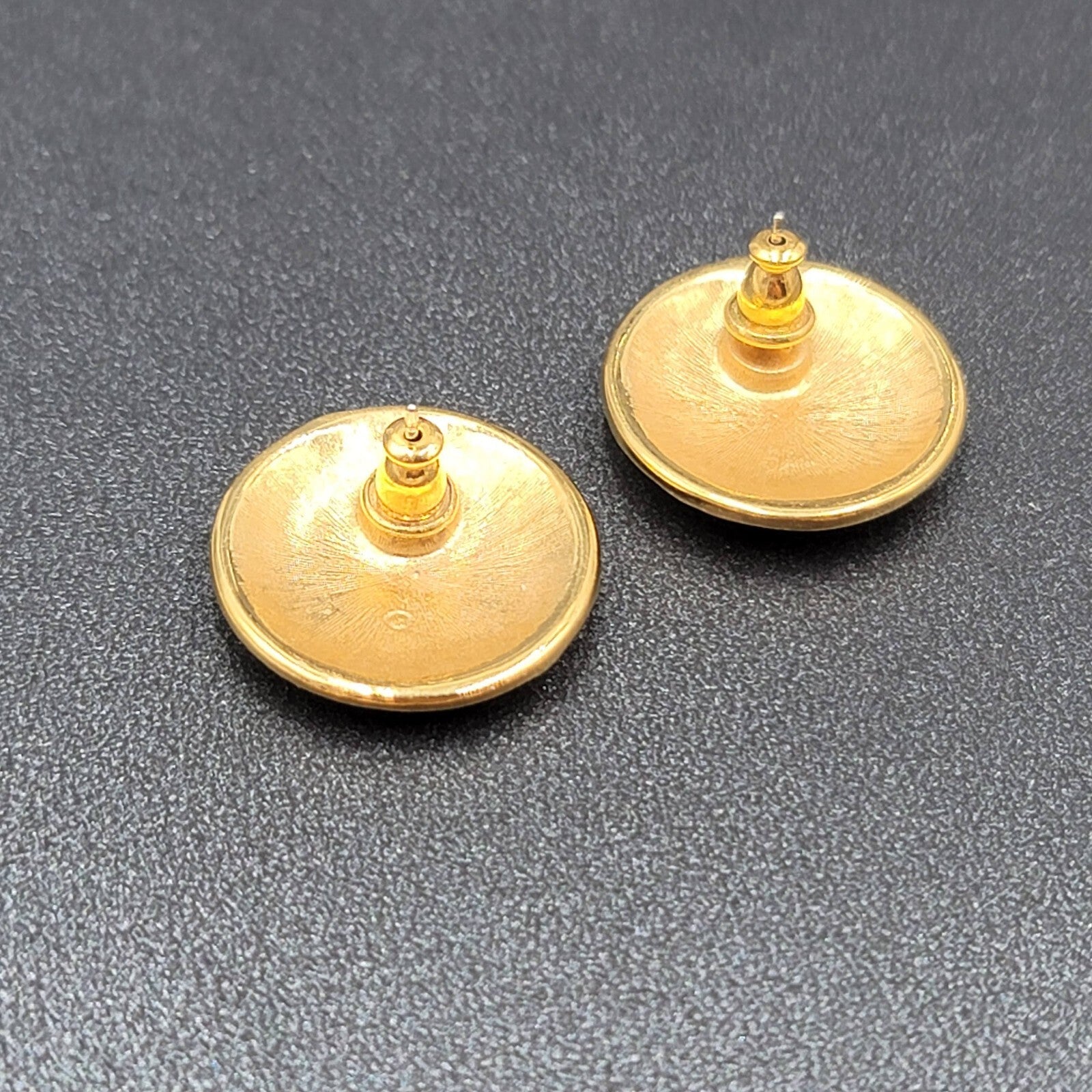 Vintage MONET Pierced Earrings Gold Plated Cream White Enamel Round 7/8"