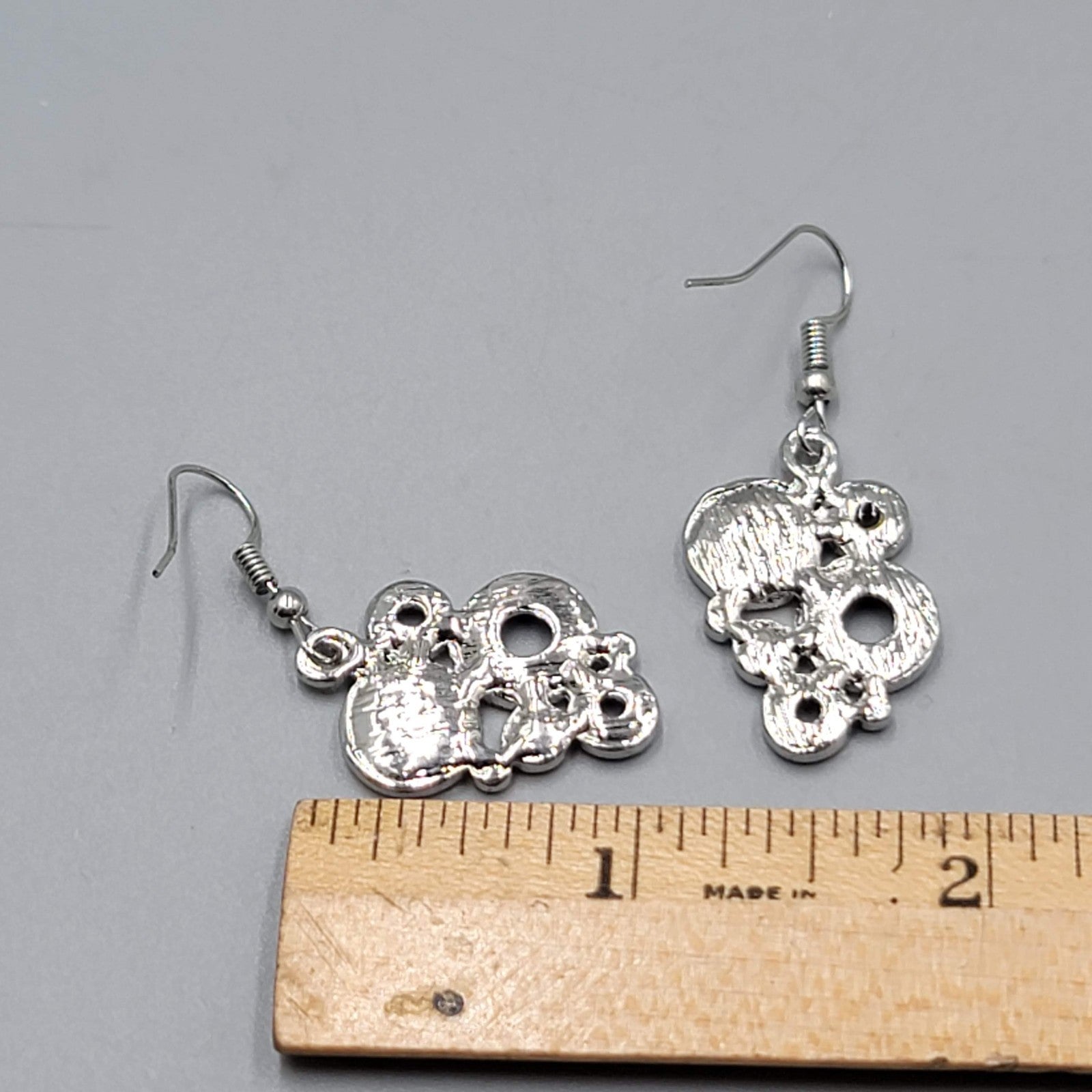 Green Swirl Enamel Pierced Earrings Silver tone Dangle   1"