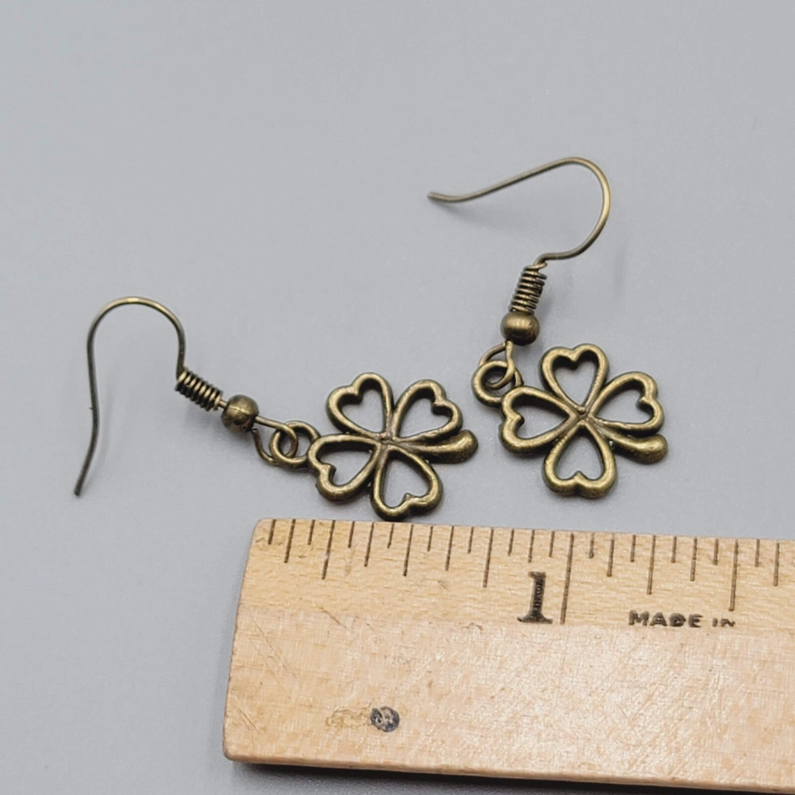 Lucky Shamrock 4 Leaf Clover Pierced Earrings Bronze tone Dangle 5/8"