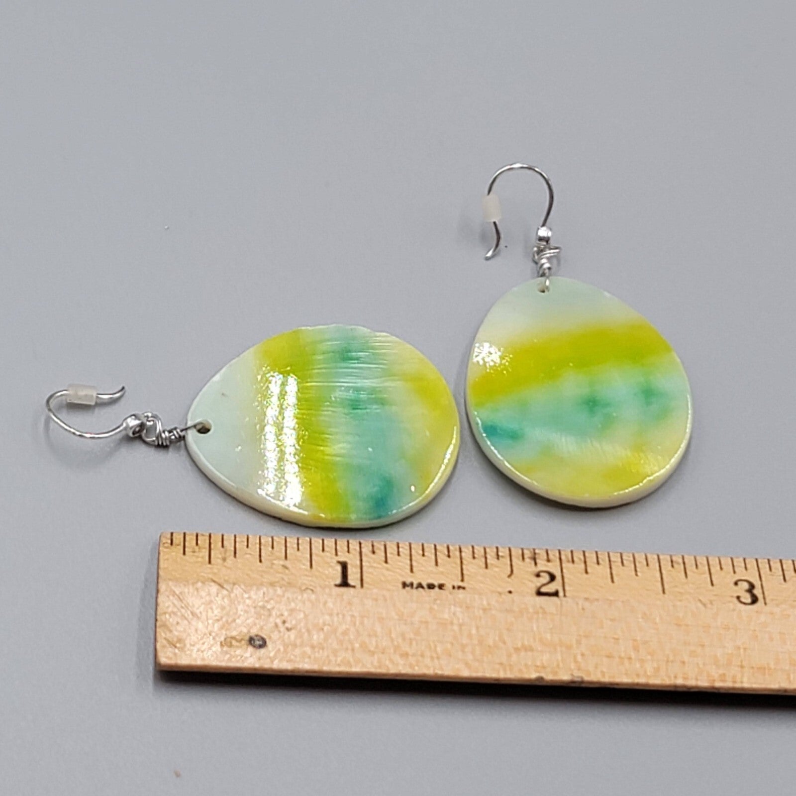 Shell Pierced Earrings Mother of Pearl Yellow Green Teardrop Dangle 1 5/8"