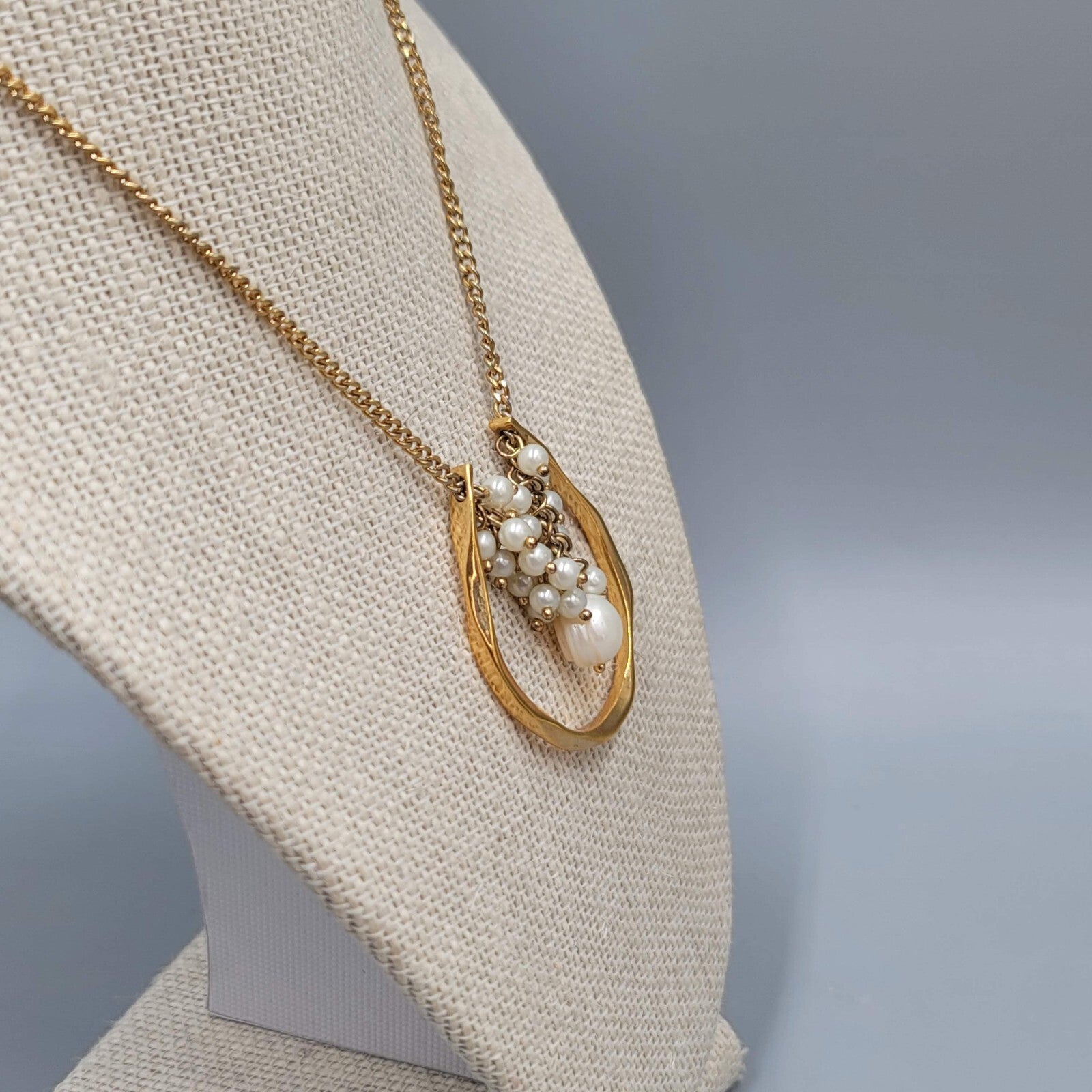 Real Pearl Pendant Cluster Open Pendant Necklace Gold tone 18"