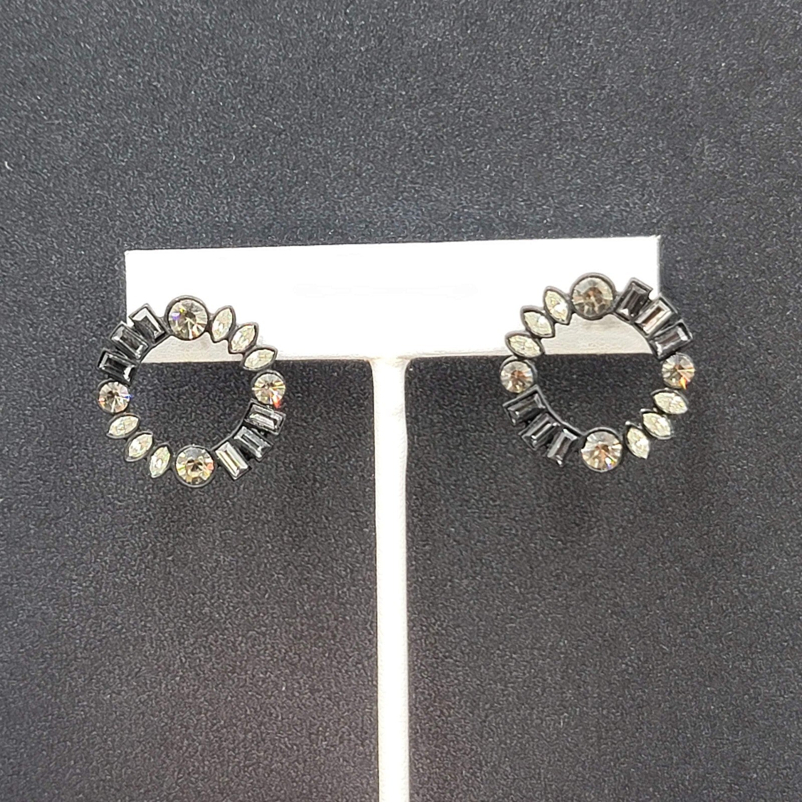 Pierced Earrings Black Circle Clear Gray Rhinestone Wreath 7/8"