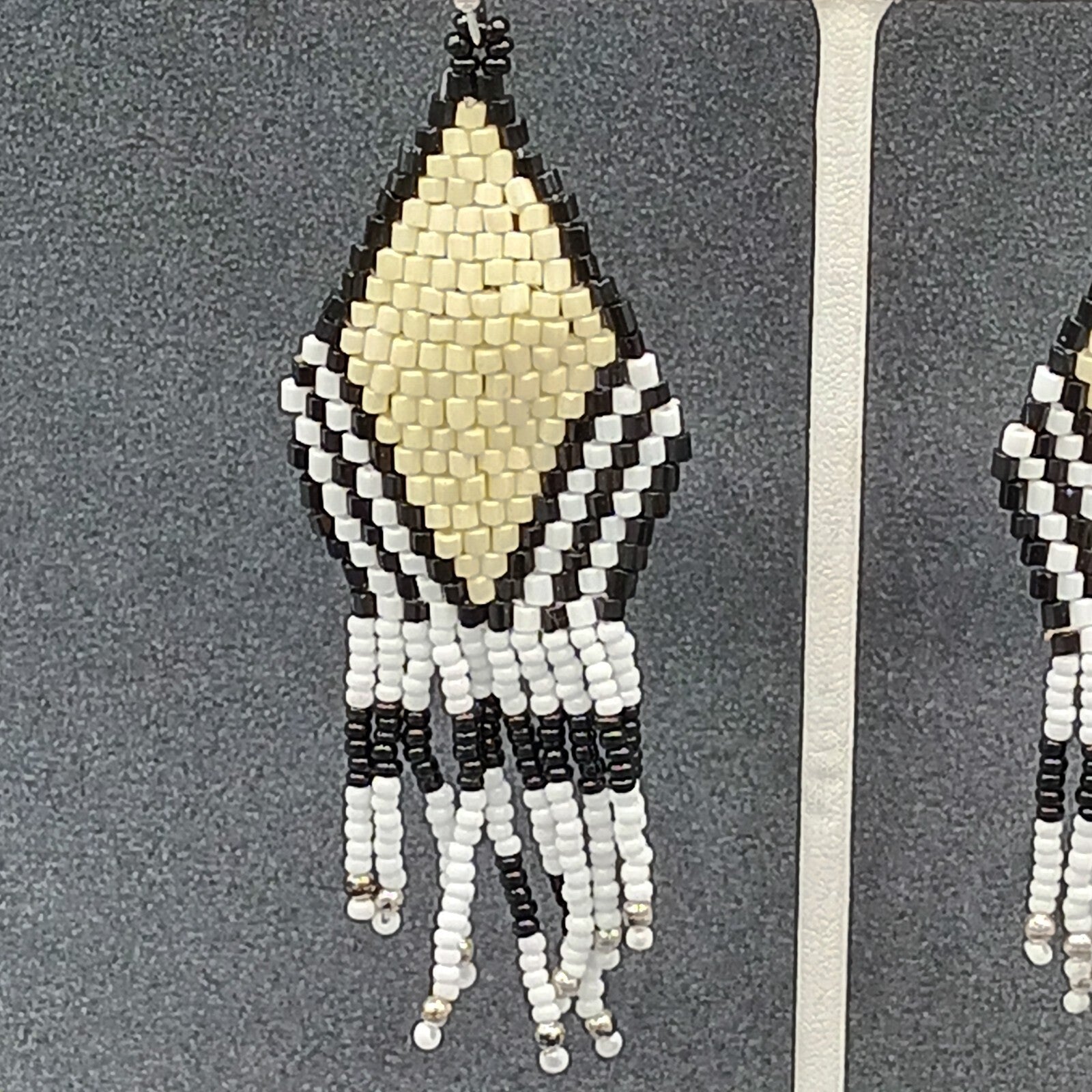 Pierced Earrings Black White Weaved Beads Silver tone Dangle 3.25"