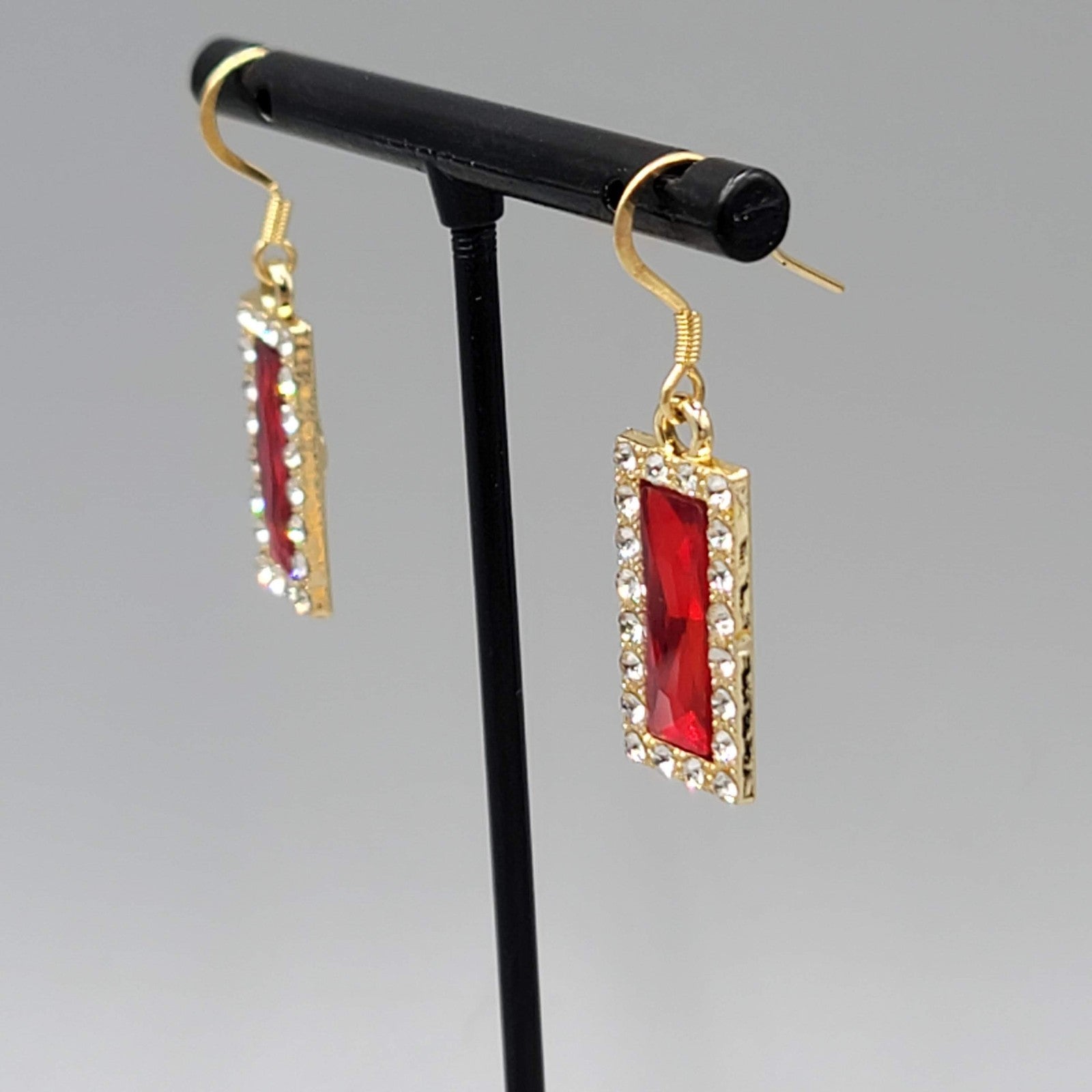 Red Rhinestone Rectangle Pierced Earrings Gold tone Dangle 7/8"