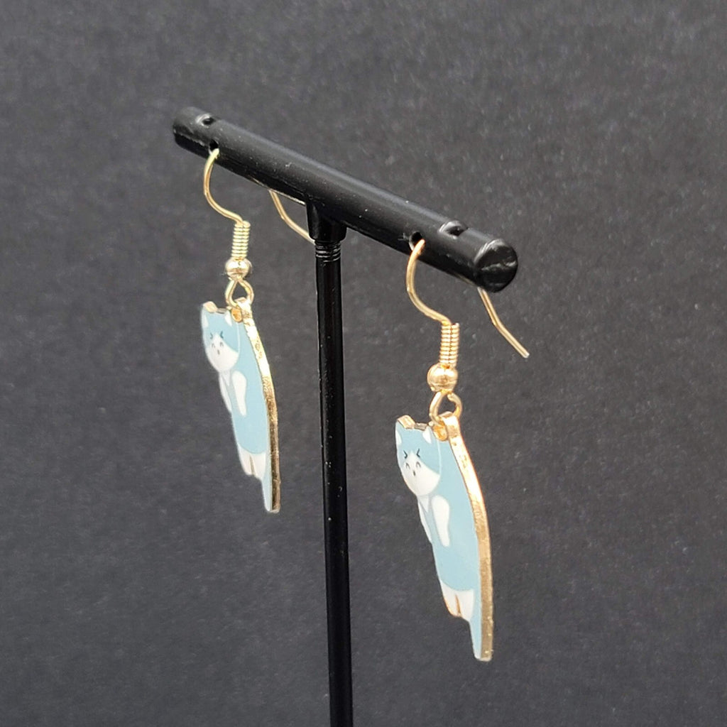 Pierced Earrings Kitten Cat Blue White Gold tone Dangle 1" 