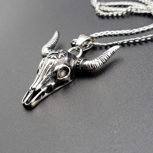 Buffalo Head Skull Stainless Steel Pendant Necklace Silver tone 18"