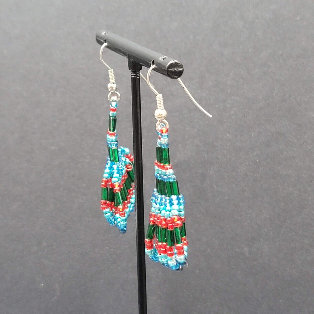 Vintage Pierced Earrings Silver tone Blues Purple Seed bead Dangle 1.5"