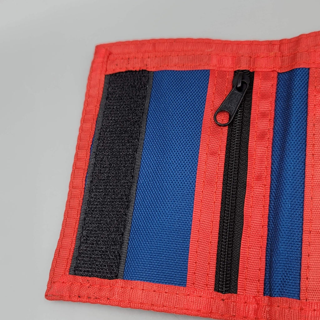 Vintage Disney Souvenir Mickey Mouse Trifold Hook & Loop Wallet Blue Red
