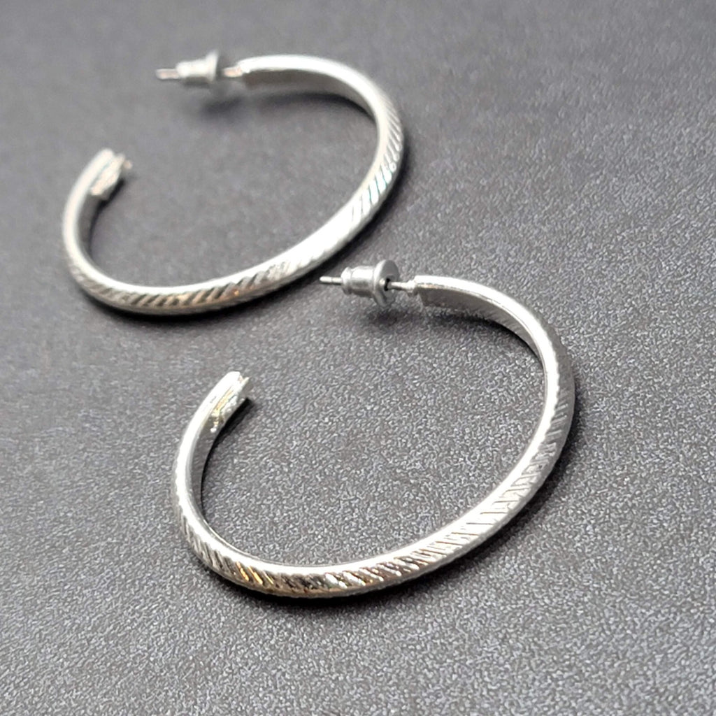 Pierced Earrings Silver tone Textured Hoops 1.5"