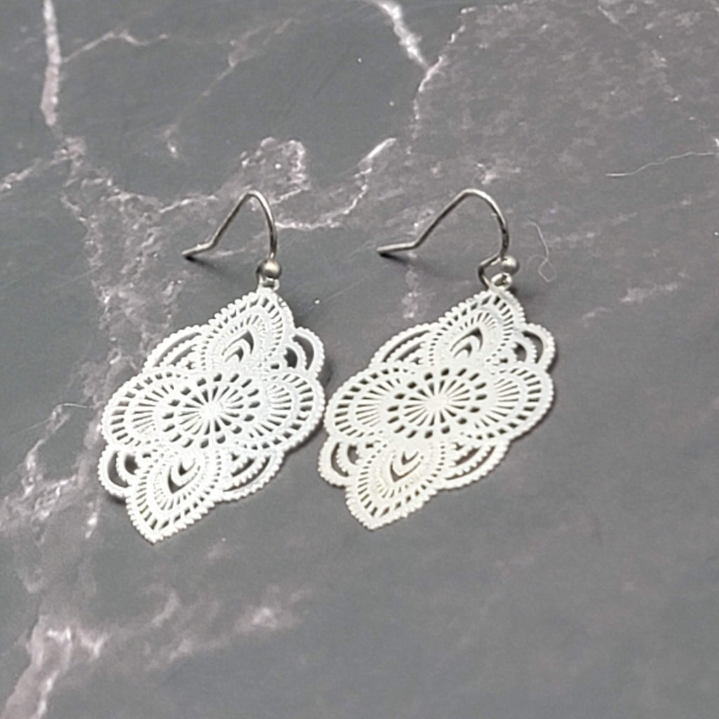 Laser Cut Metal Pierced Earrings Silver tone Dangle  1 3/8 in