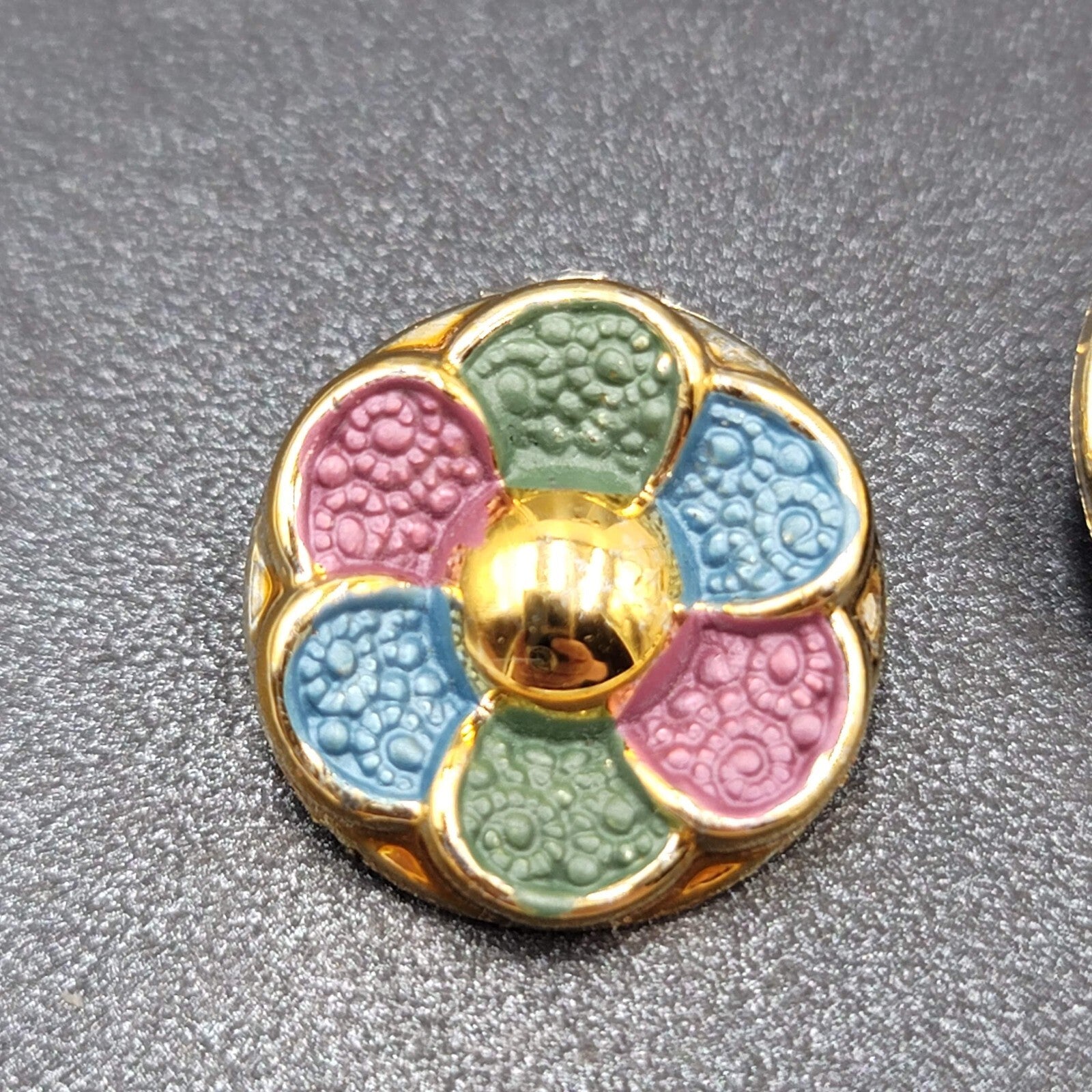 Vintage Clip on Earrings Acrylic Multicolor Flower Lightweight 3/4"