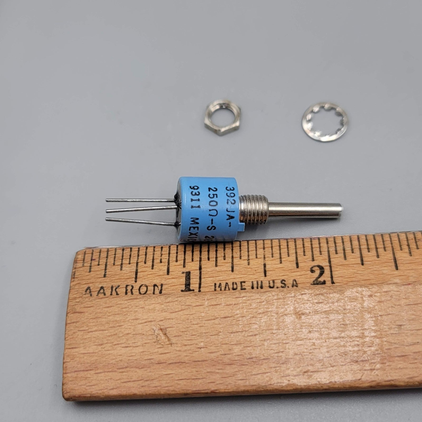 Vintage Clarostat 392JA 1 meg potentiometer Lot of 4 New Old Stock