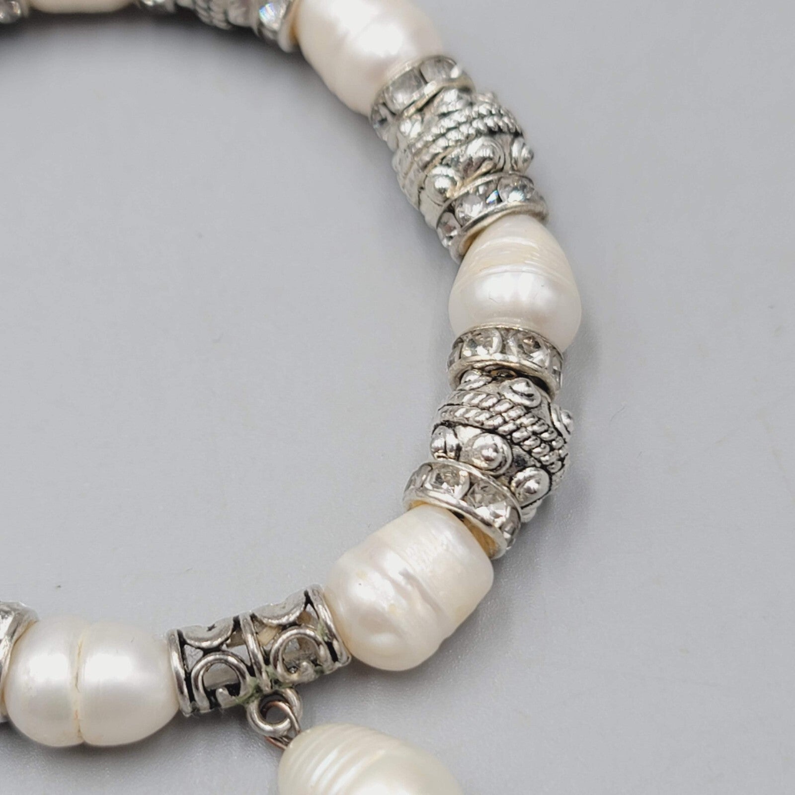 Pearl Bracelet Silver tone Crystal Rhinestone Elastic 6.5"