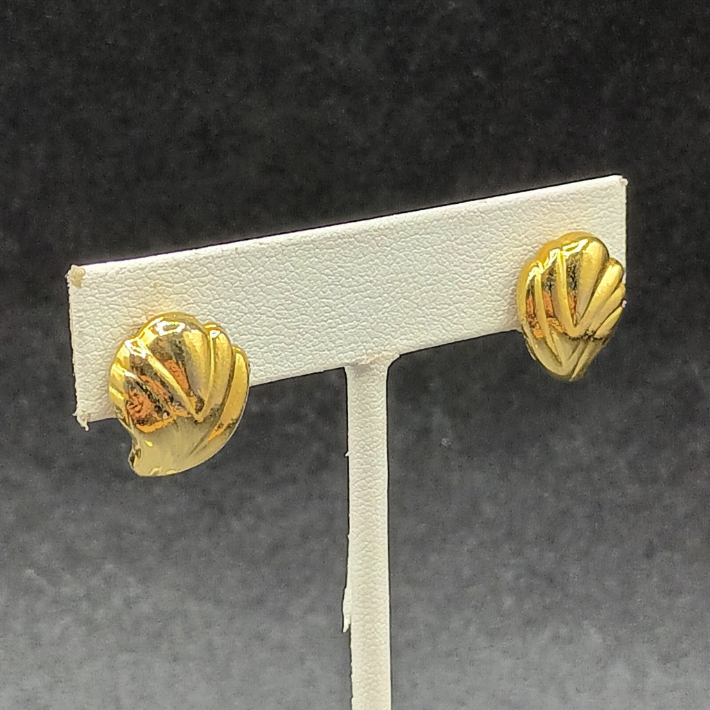 Vintage Clip on Earrings Gold tone Sell Studs 5/8"
