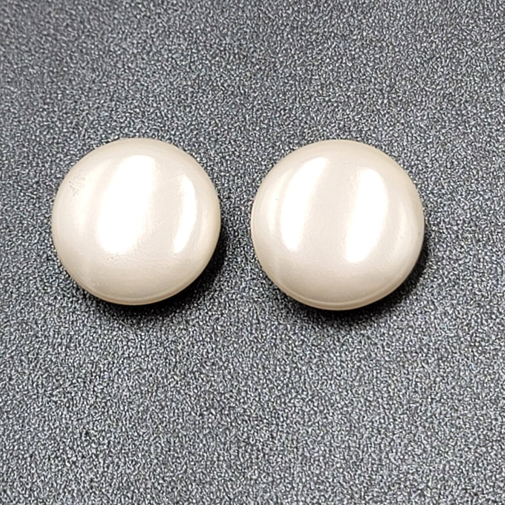 Vintage Clip on Earrings White Satin Finish Round 7/8"