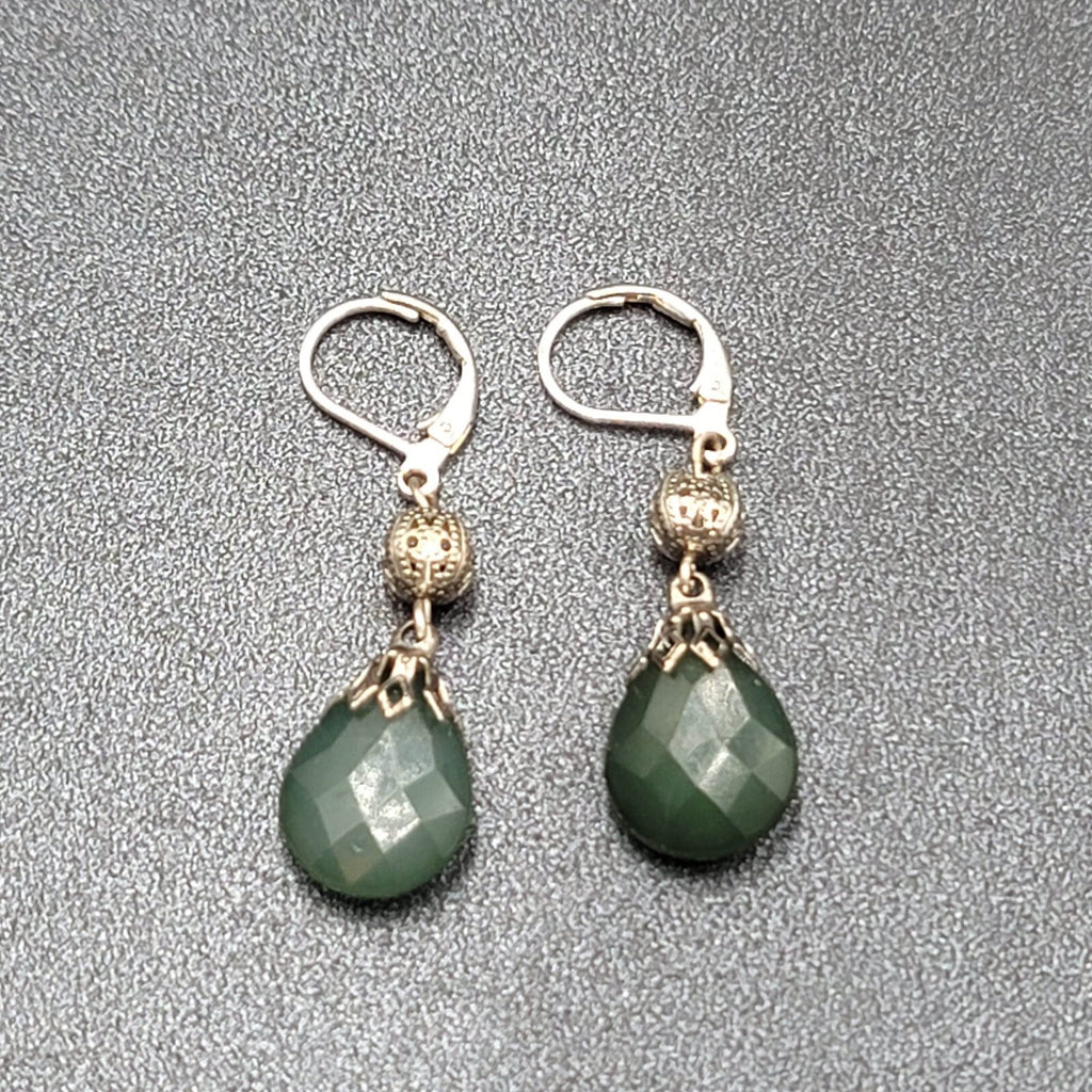 Pierced Earrings Lightweight Green Teardrop Bead Silver tone Dangle 1.25"