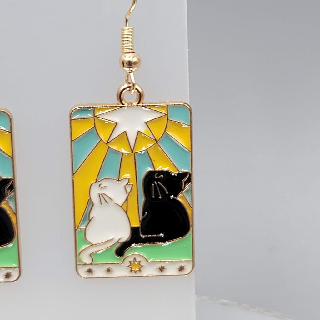 Black White Kitty Cat Sun Enamel Pierced Earrings Gold tone Dangle 1 1/8"