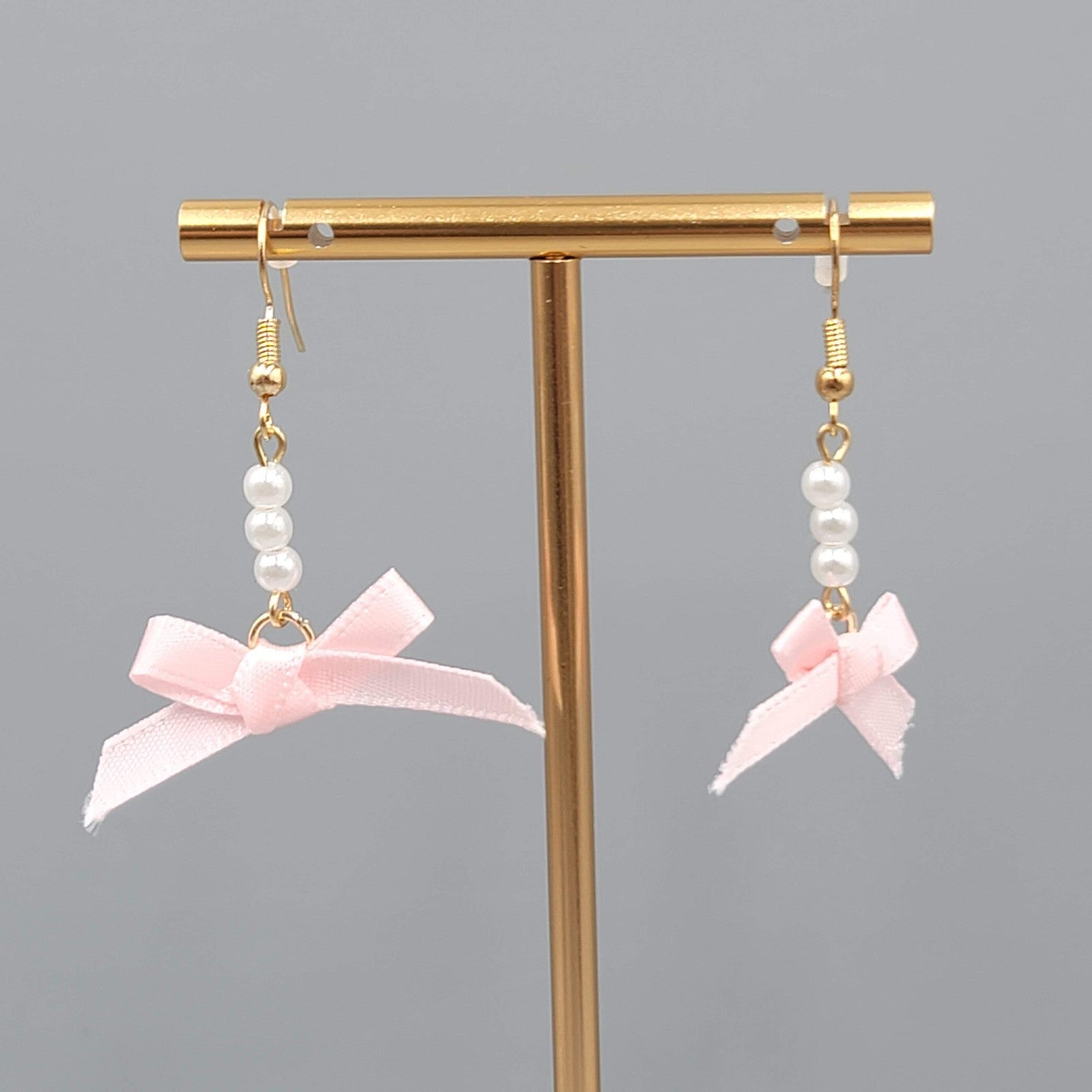 Pink Bow Faux Pearl Pierced Earrings Dangle Gold Tone Cute 1.25"