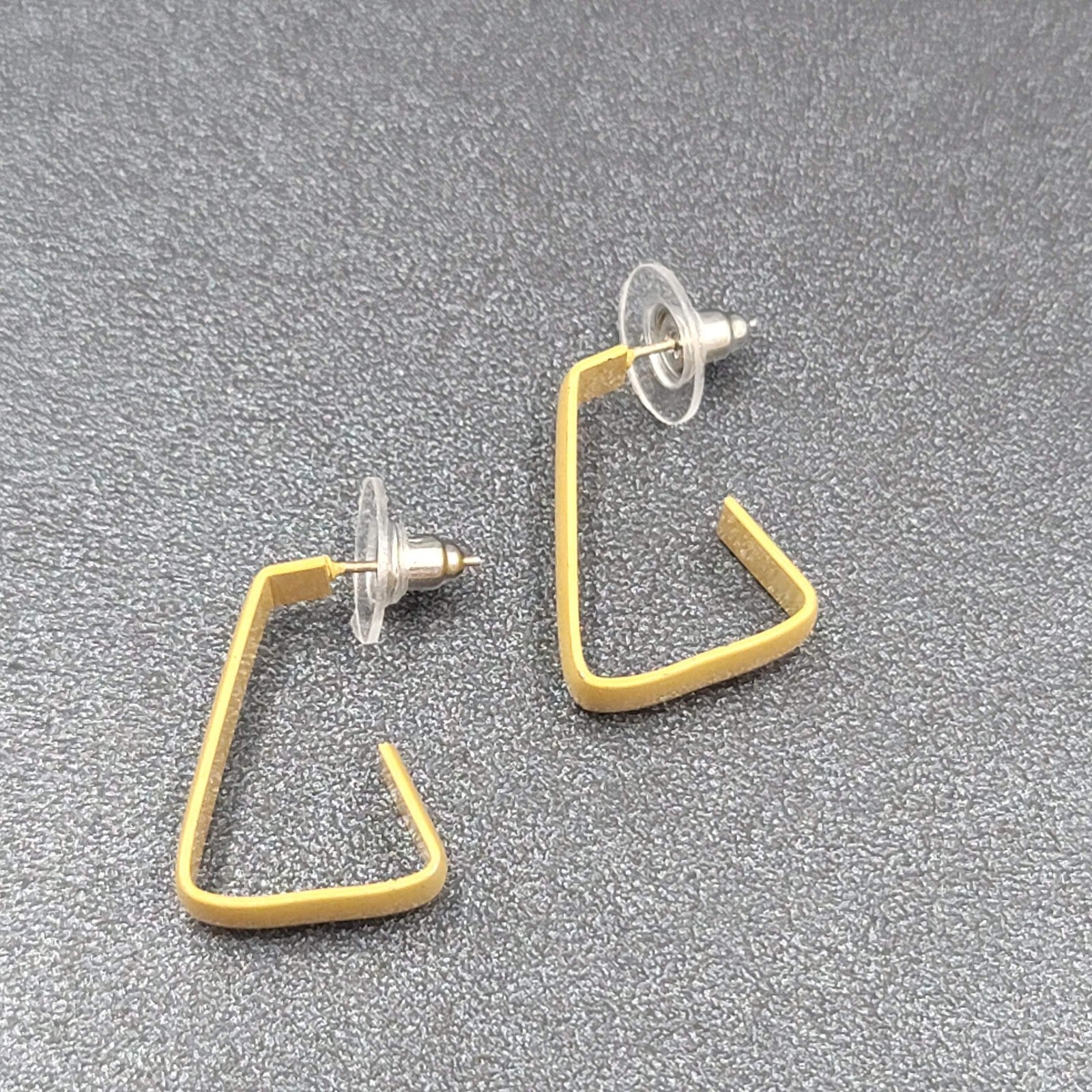 1980s Vintage Pierced Earrings Tan Enamel Triangle Hoops Statement 7/8"