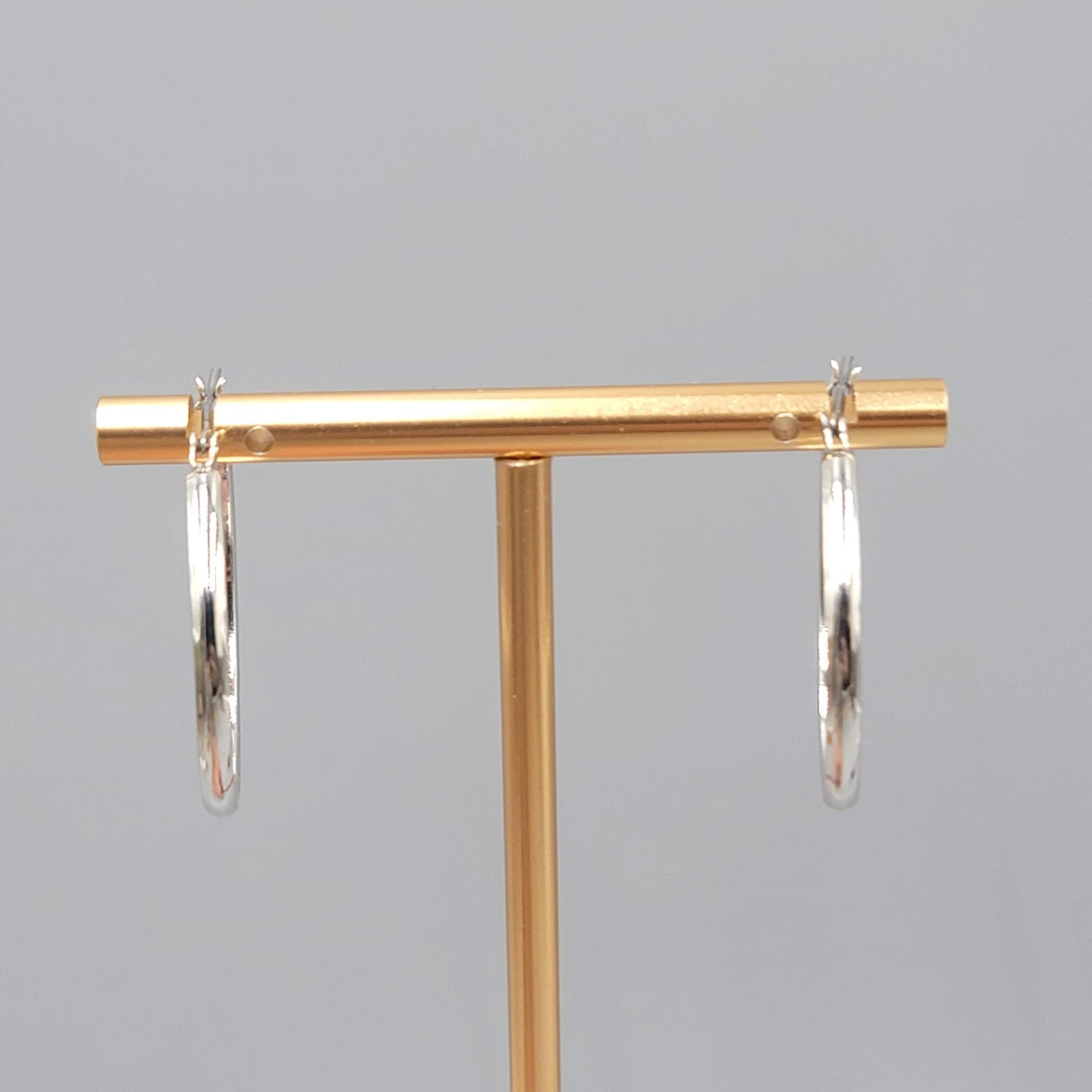 Silver tone Hoops Pierced Earrings Flat Rounded 1 in
