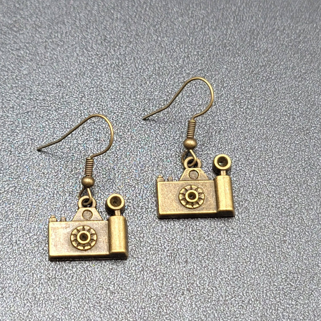 Camera Pierced Earrings Retro Bronze tone Dangle 1/2"