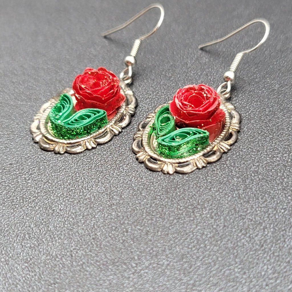 Pierced Earrings Paper Quilling Rose Flower Silver tone Dangle 1"