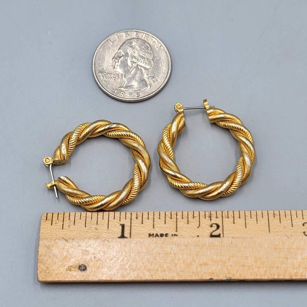 Vintage Pierced Earrings 1 1/8"