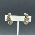 Vintage STAR Clip On Earrings Swirl Design Gold tone Climber 1 1/8"