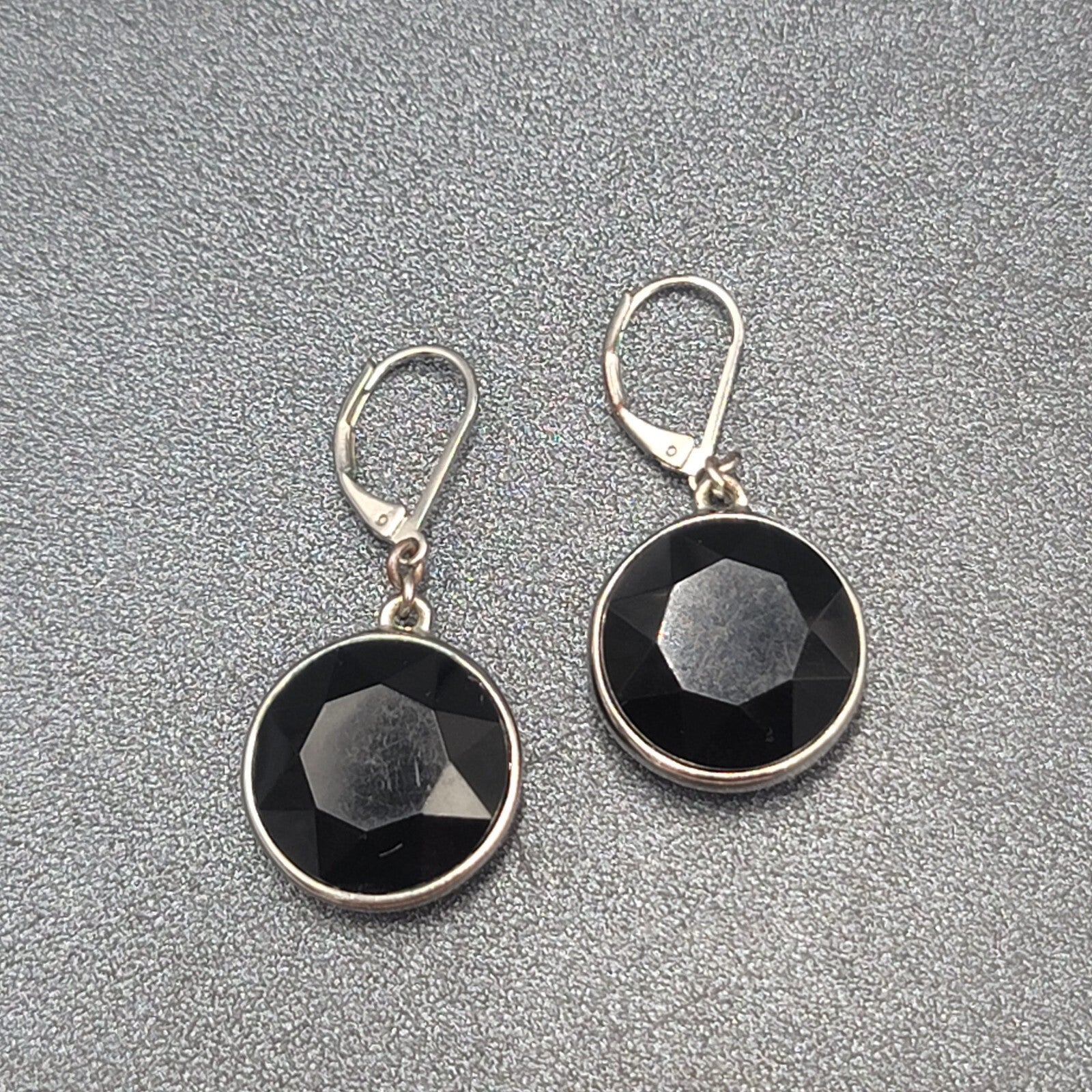 Pierced Earrings Silver tone Acrylic Black Faceted Dangle 1"