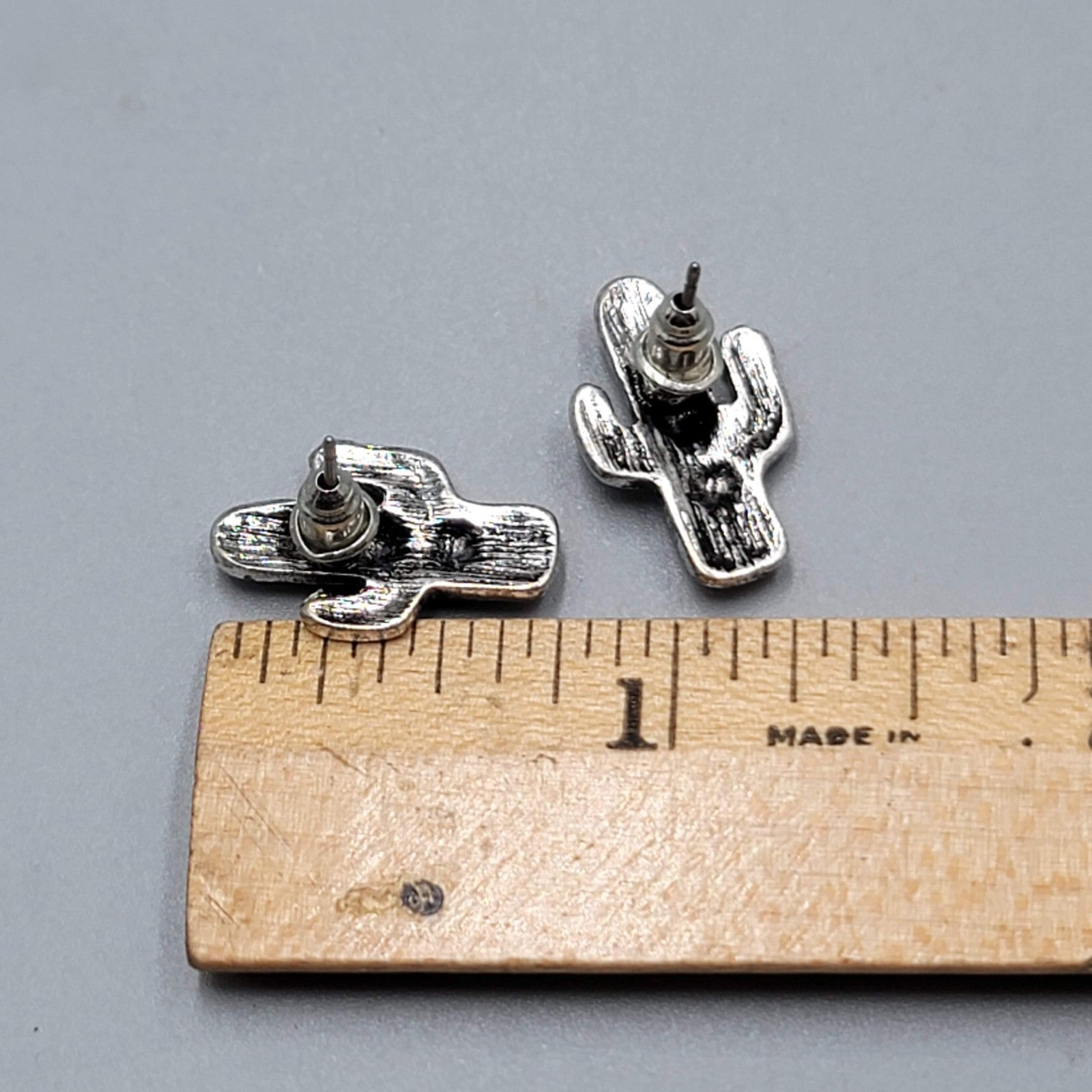 Saguaro Cactus Pierced Earrings Silver tone 3/4"
