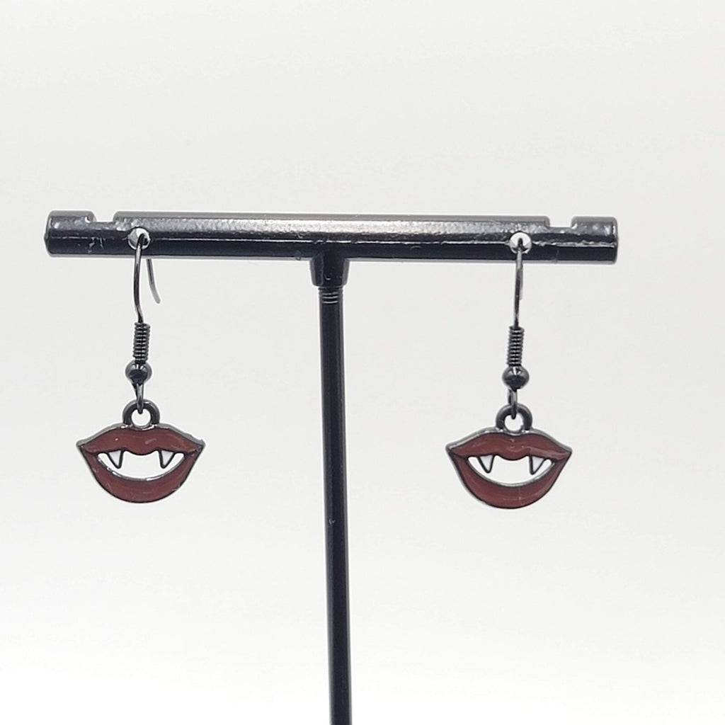 New Pierced Earrings Black Red Enamel Vampire Lips Mouth 3/8"