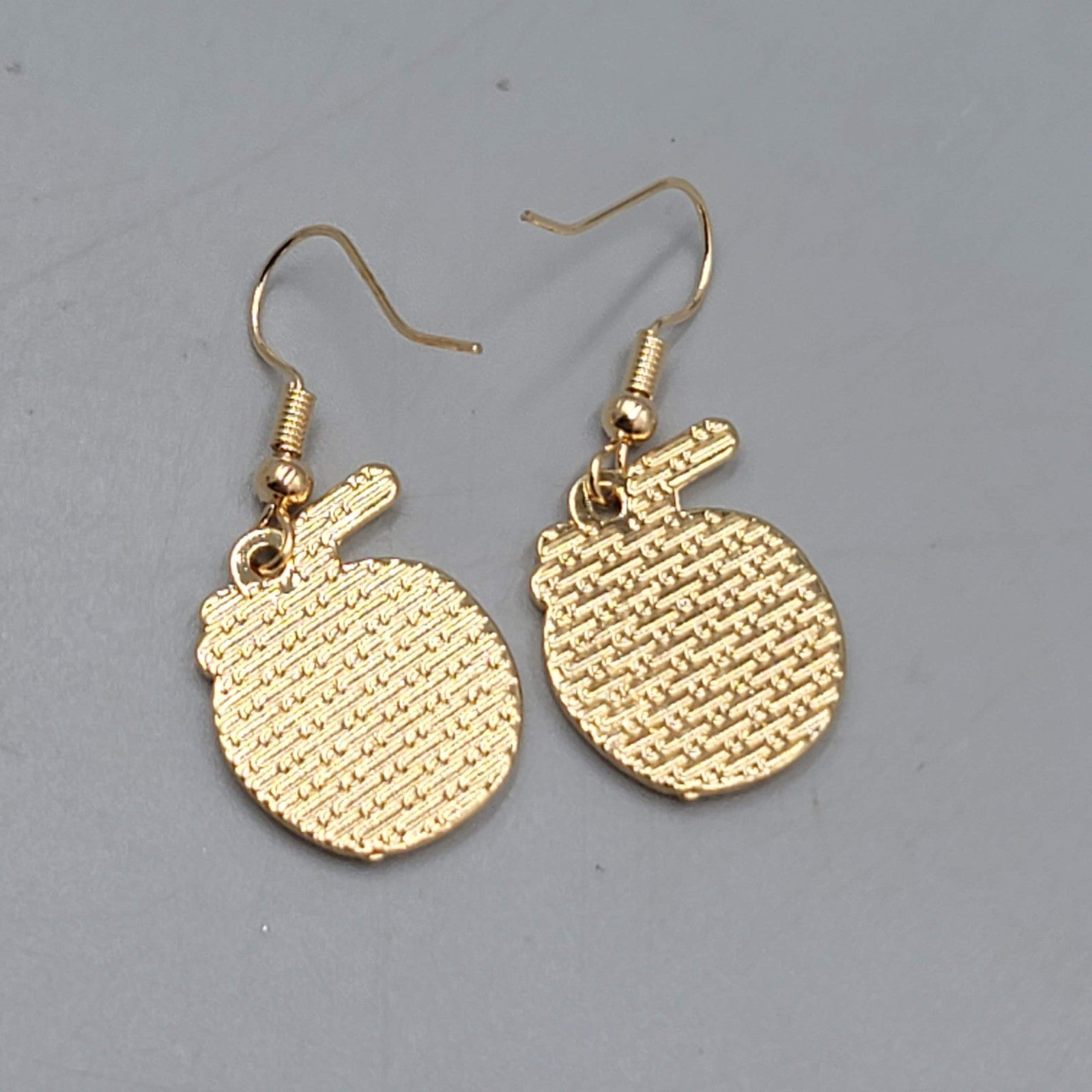 Enamel Green Coconut Cocktail Pierced Earrings Gold tone Dangle 7/8"