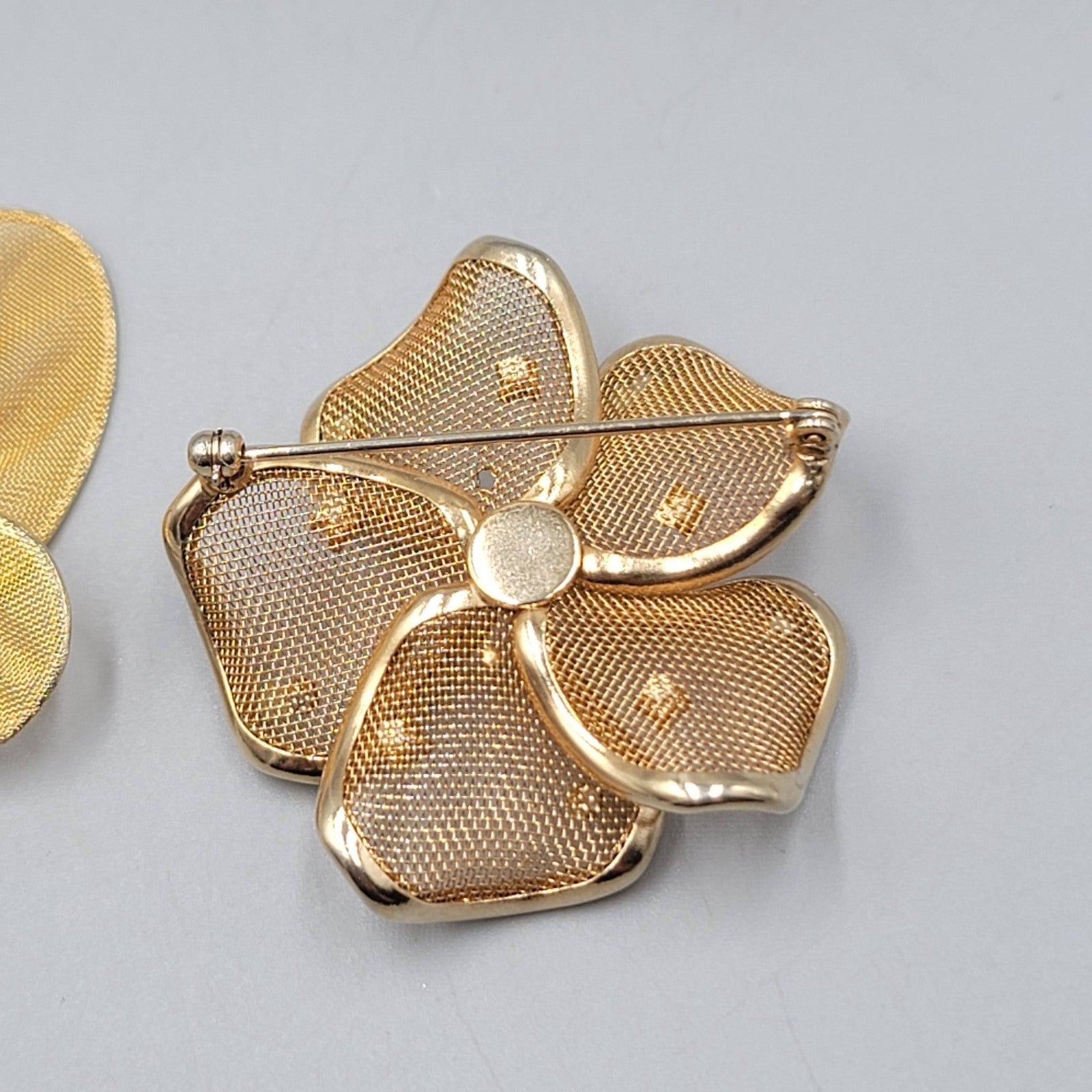 Vintage Brooch Lot of 2 Mesh Flower Butterfly Gold tone Estate Jewelry