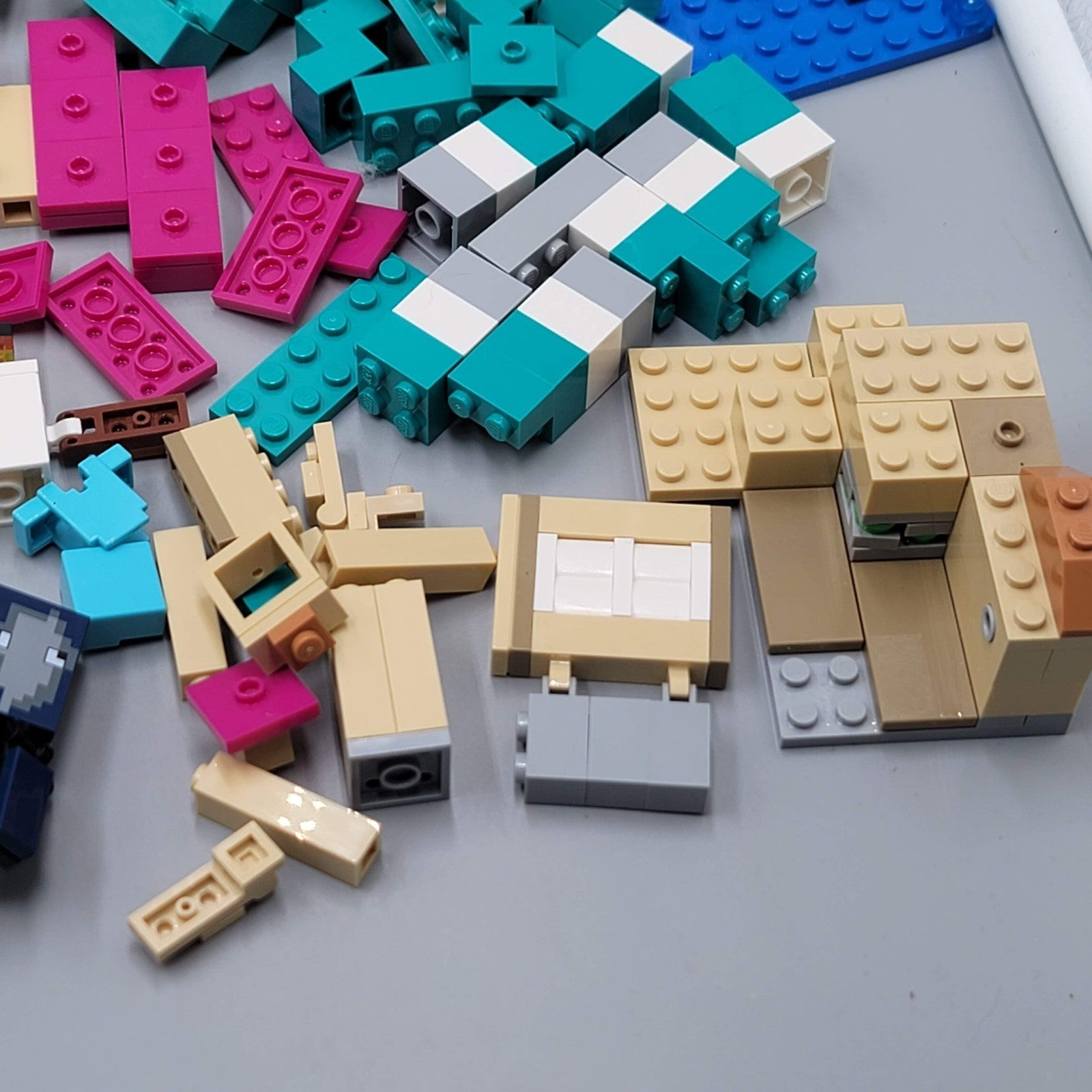 LEGO Loose Brick Lot Over 2.5 Pounds Mostly Minecraft