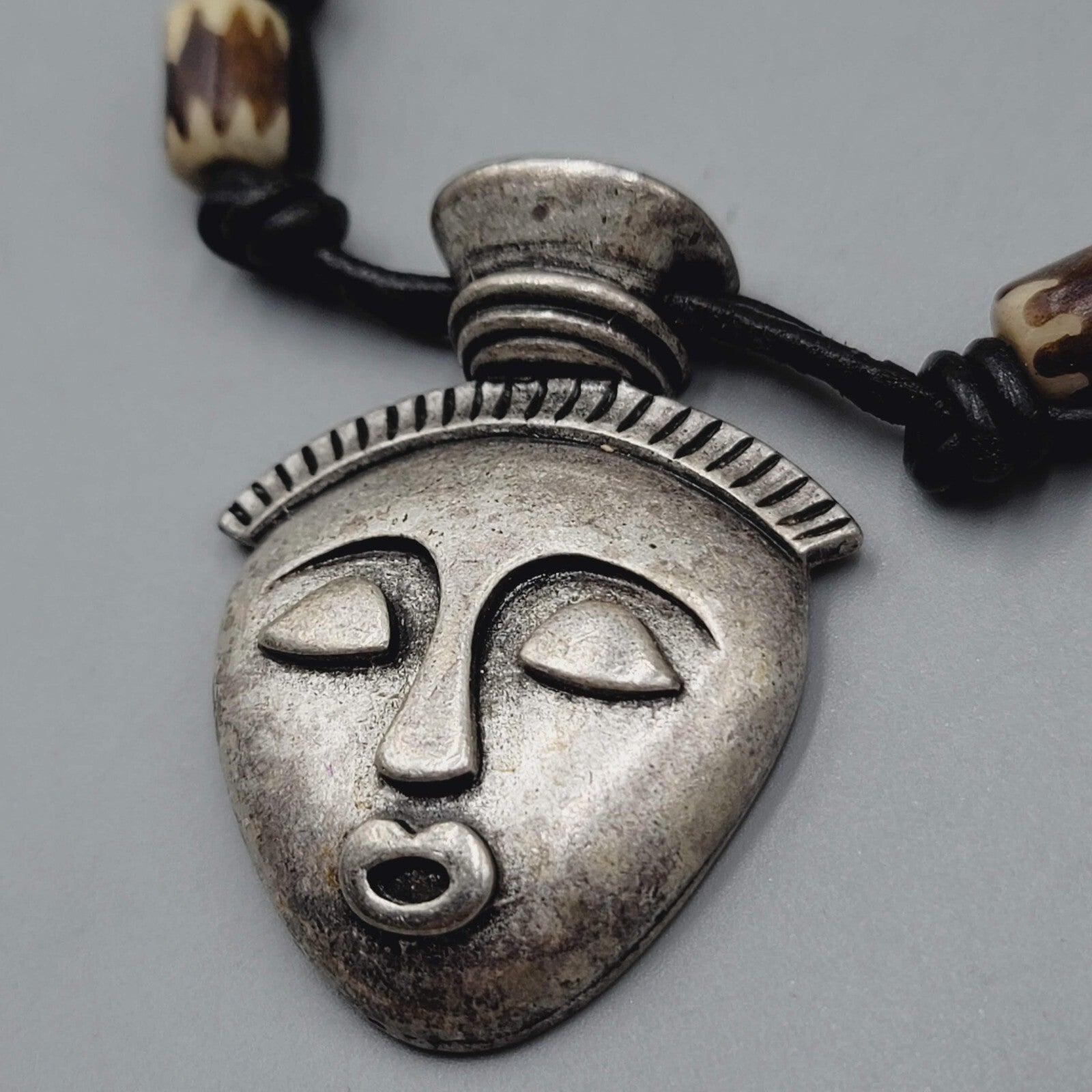 Chicos Face Pendant Necklace Silver tone Beaded 15"-19"