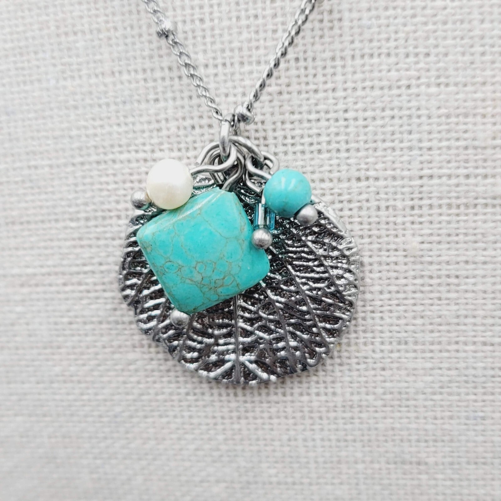 Lia Sophia Necklace Silver tone Leaf Pendant Dyed Blue Howlite Stone 16"-18"