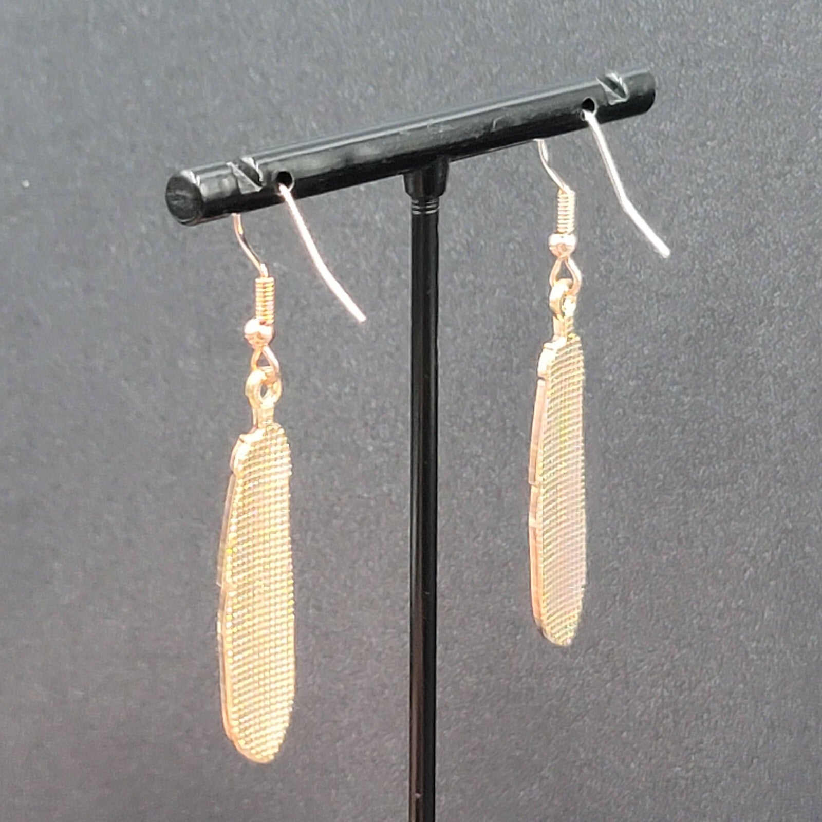 Metal Feather Pierced Earrings Blue Purple White Specks Gold tone Dangle 1.5"
