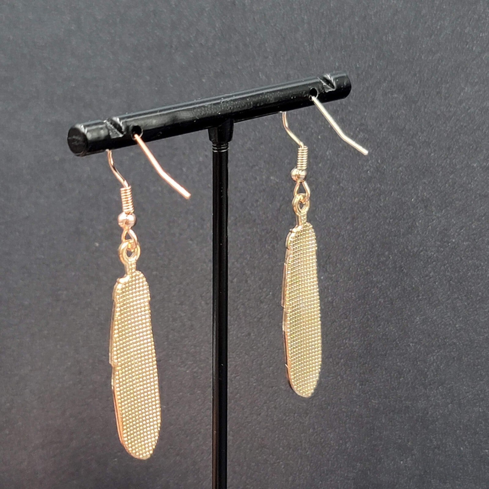 Metal Feather Pierced Earrings Ornage Blue Gold tone Dangle 1.5"