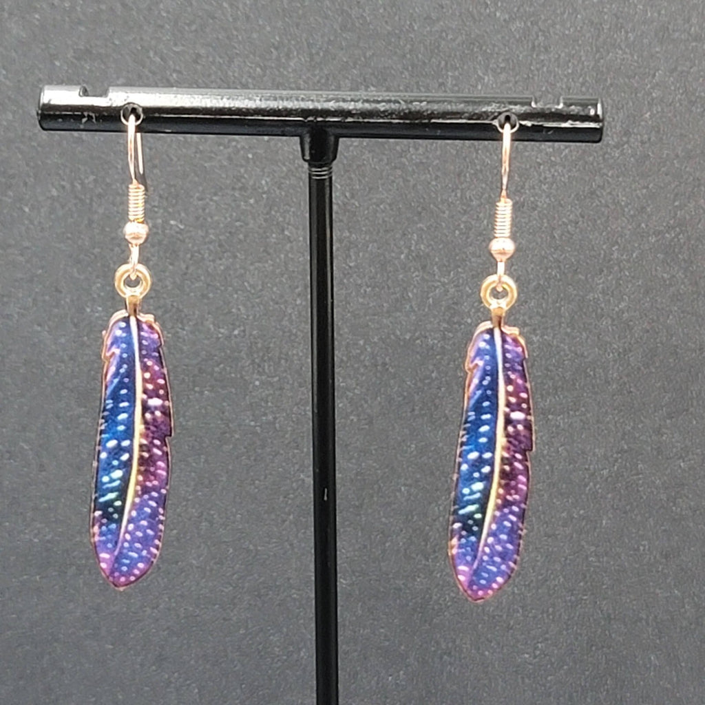 Metal Feather Pierced Earrings Blue Purple White Specks Gold tone Dangle 1.5"
