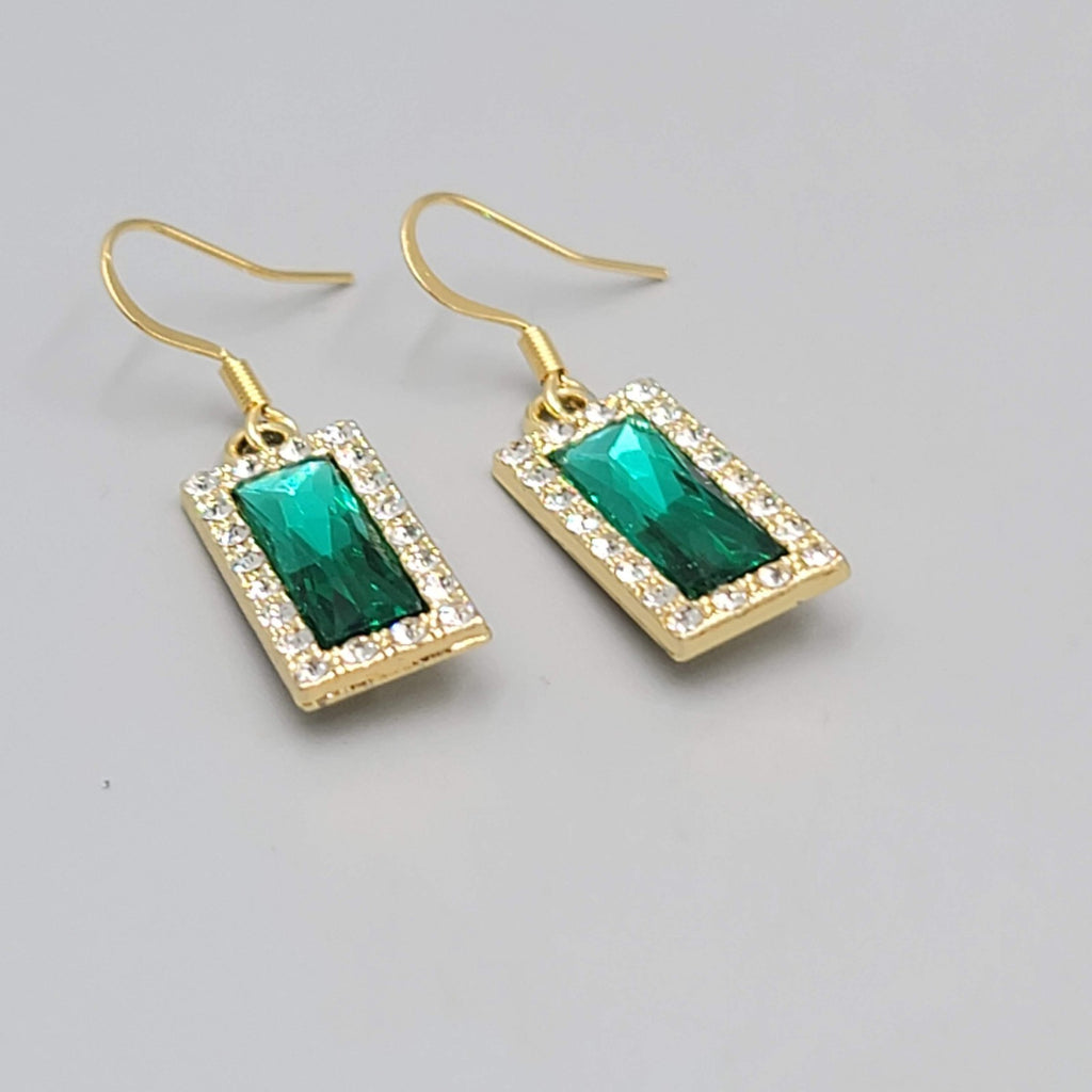 Green Rhinestone Rectangle Pierced Earrings Gold tone Dangle 7/8"
