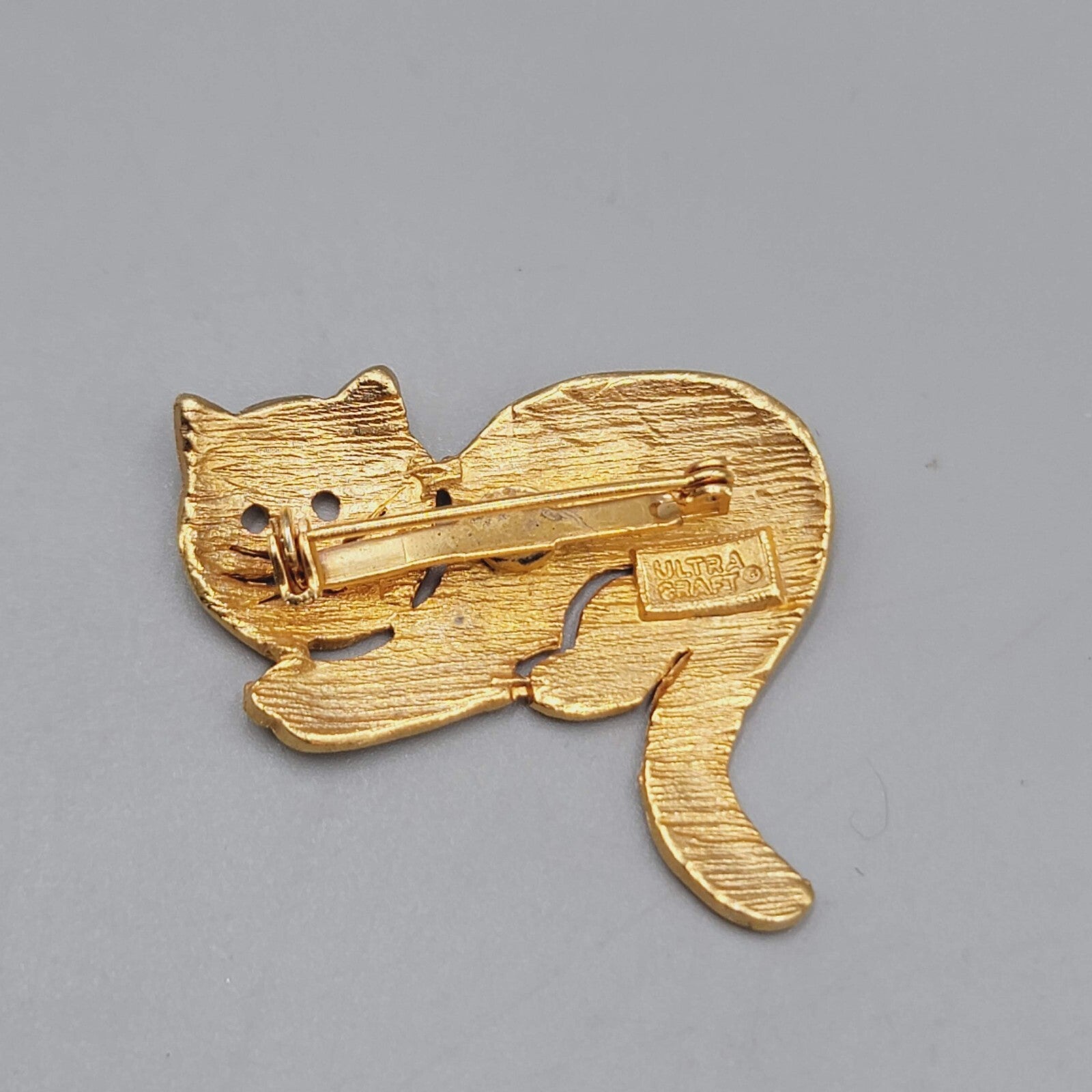 Ultra Craft Signed Cat Pin Gold Tone Brooch Vintage
