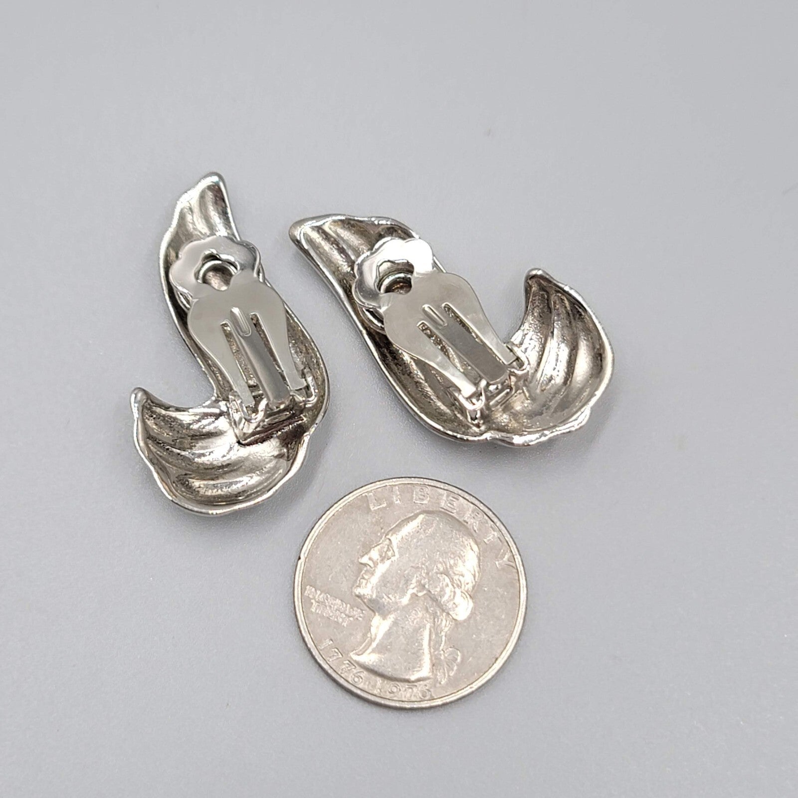 Vintage Clip on Earrings Silver tone Swirl Climber 1 3/8"