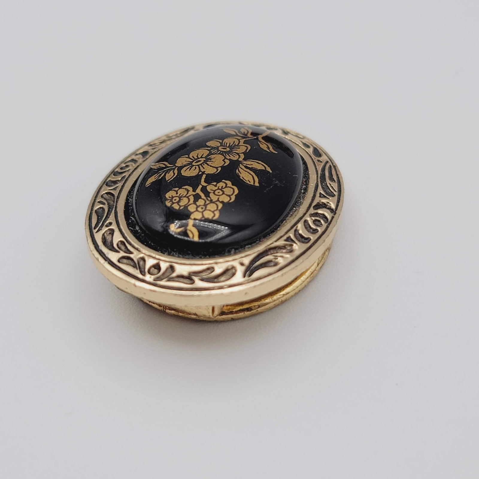 Vintage Scarf Clip Gold tone Flower Black Cabochon Estate Jewelry 1 3/8"