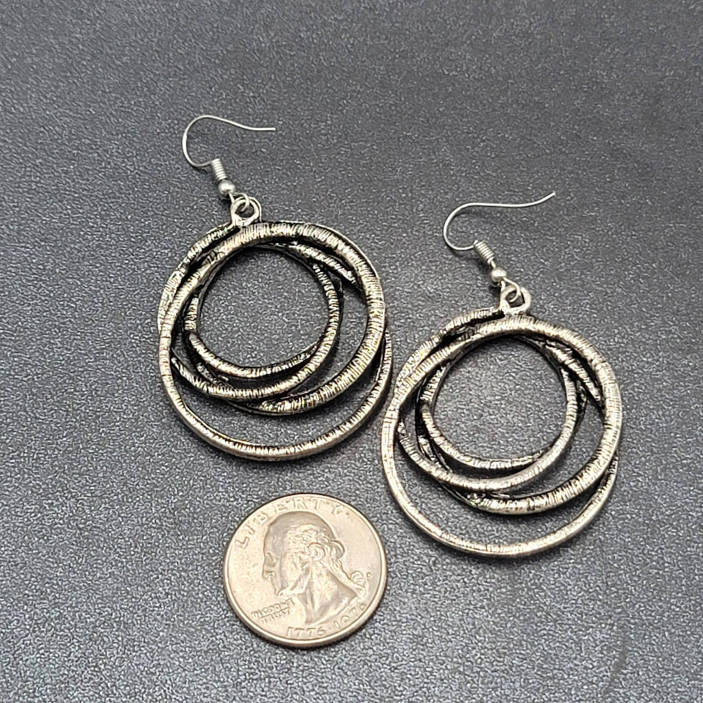 Pierced Earrings Black Metal Circle Hoops Dangle 1.75"