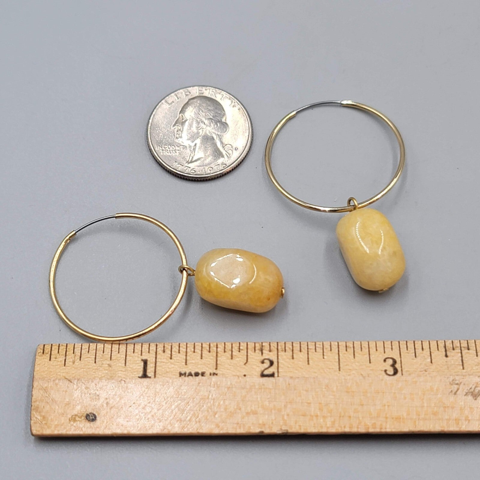 Agate Stone Bead Pierced Earrings Gold tone Hoops 2"